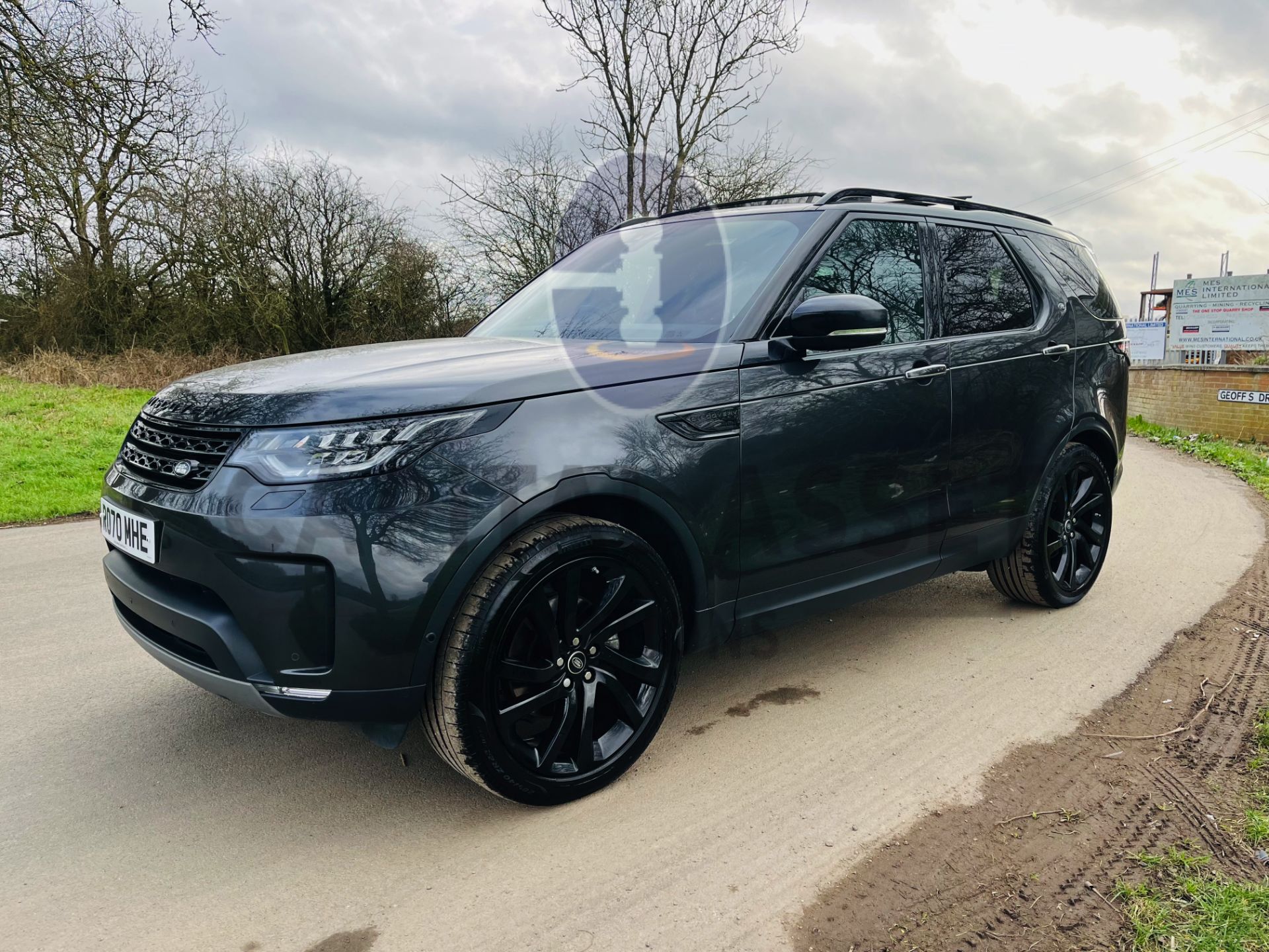 (ON SALE) LAND ROVER DISCOVERY LUXURY HSE BLACK EDITION (2021 MODEL) ONLY 26000 MILES - LR HISTORY - Image 6 of 43