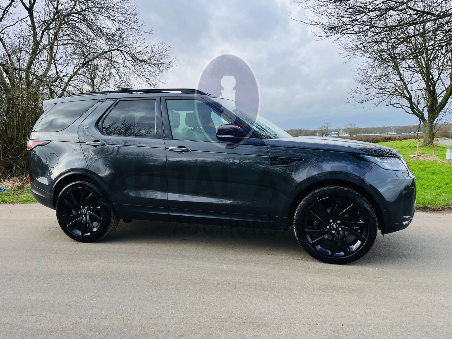 (ON SALE) LAND ROVER DISCOVERY LUXURY HSE BLACK EDITION (2021 MODEL) ONLY 26000 MILES - LR HISTORY