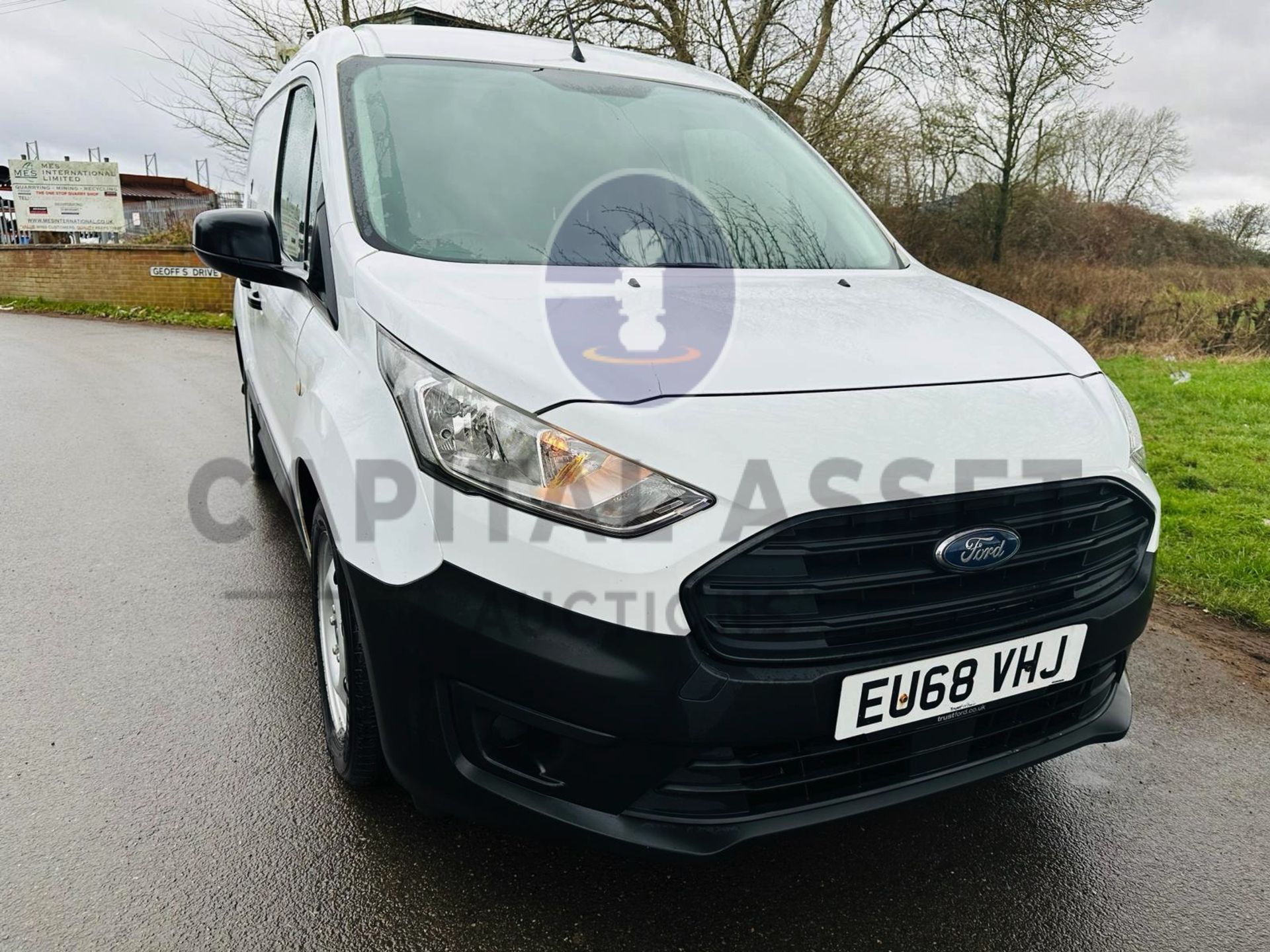 (ON SALE )FORD TRANSIT CONNECT 1.5TDCI (100) 5 SEATER DUALINER / CREW VAN (2019 MODEL) 1 OWNER - Image 3 of 29