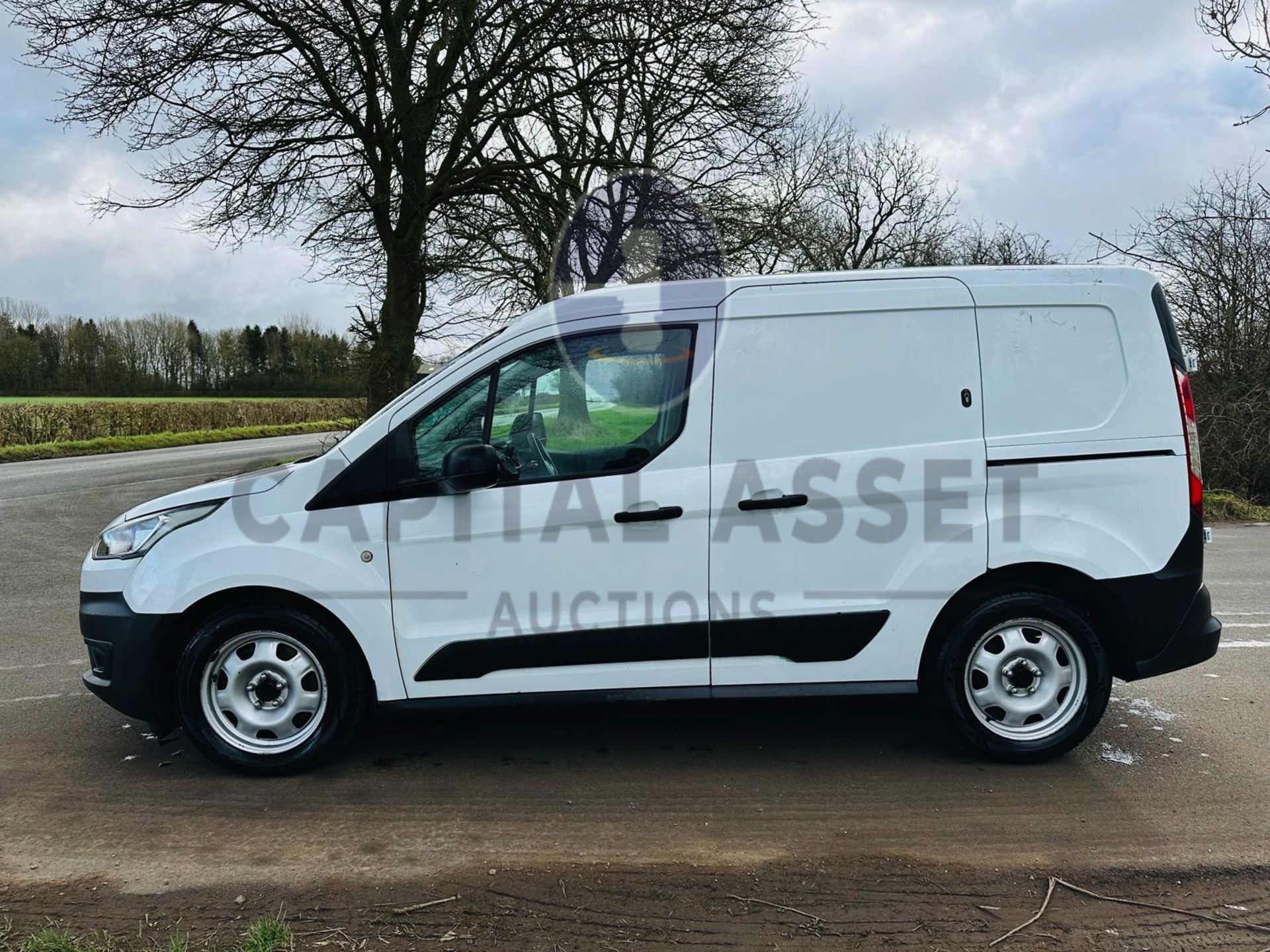 (ON SALE)FORD TRANSIT CONNECT 1.5TDI (100) 5 SEATER DUALINER / CREW VAN - EURO 6 - 2019 MODEL - - Image 7 of 25