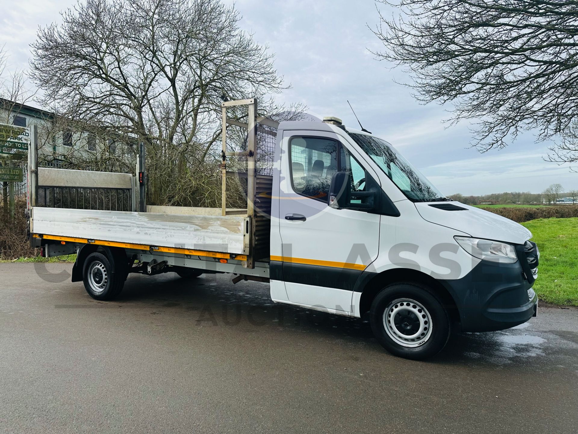 (ON SALE) MERCEDES SPRINTER 314CDI "LWB" DROPSIDE WITH ELECTRIC TAIL-LIFT - 19 REG - 1 OWNER - FSH