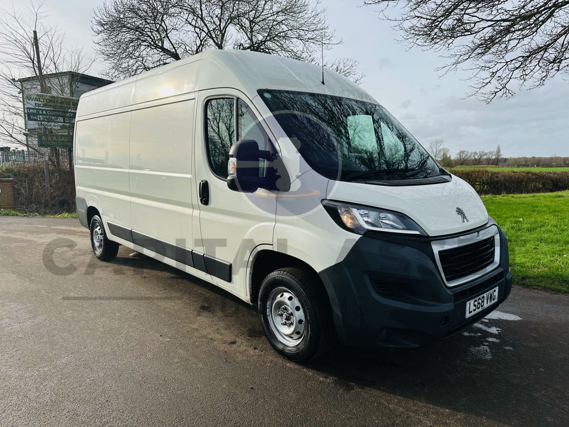 PEUGEOT BOXER *PROFESSIONAL* LWB HI-ROOF (2019 - EURO 6) 2.2 BLUE HDI - 6 SPEED *A/C* (1 OWNER) - Image 2 of 28