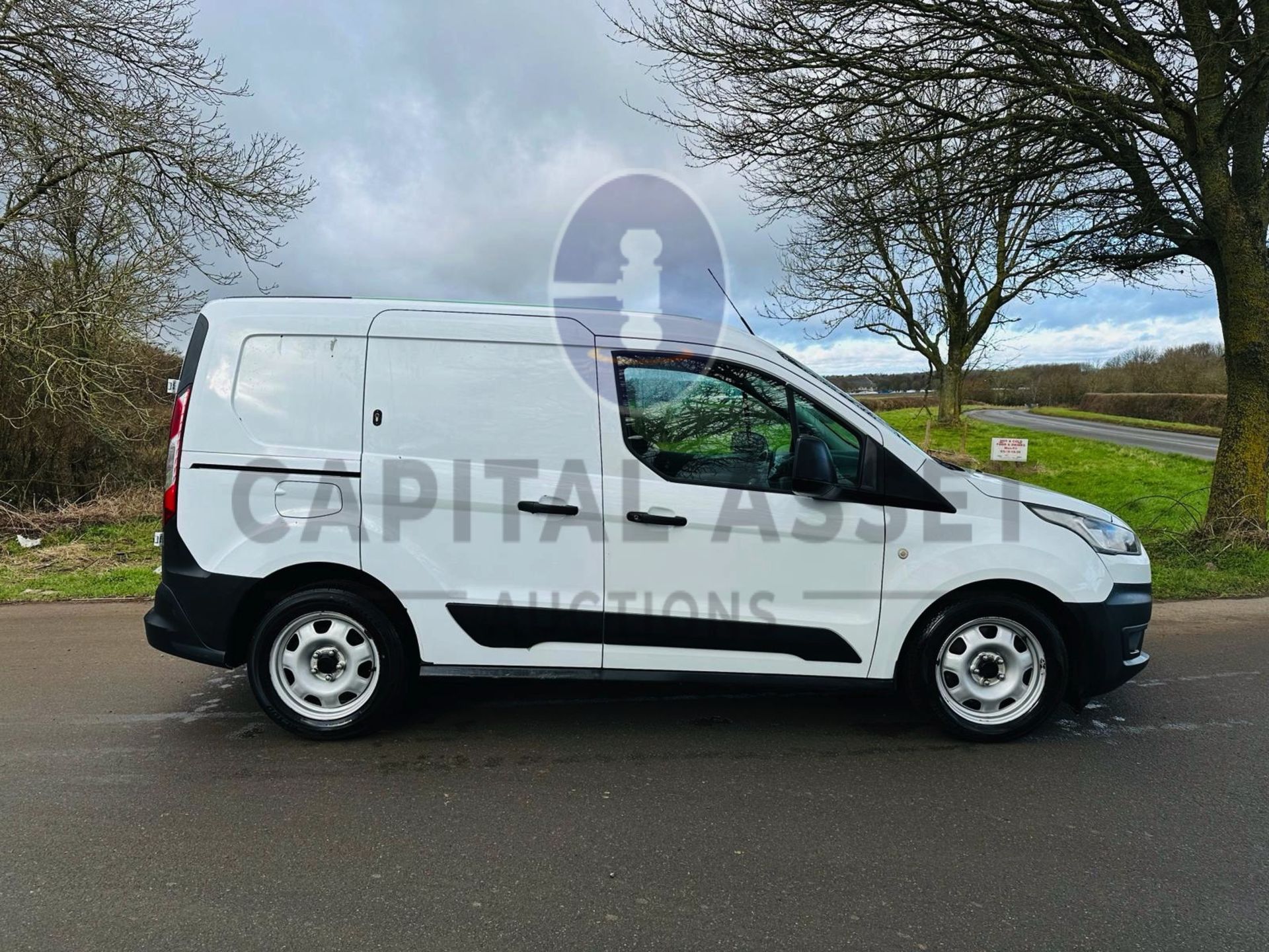 (ON SALE)FORD TRANSIT CONNECT 1.5TDI (100) 5 SEATER DUALINER / CREW VAN - EURO 6 - 2019 MODEL - - Image 9 of 25