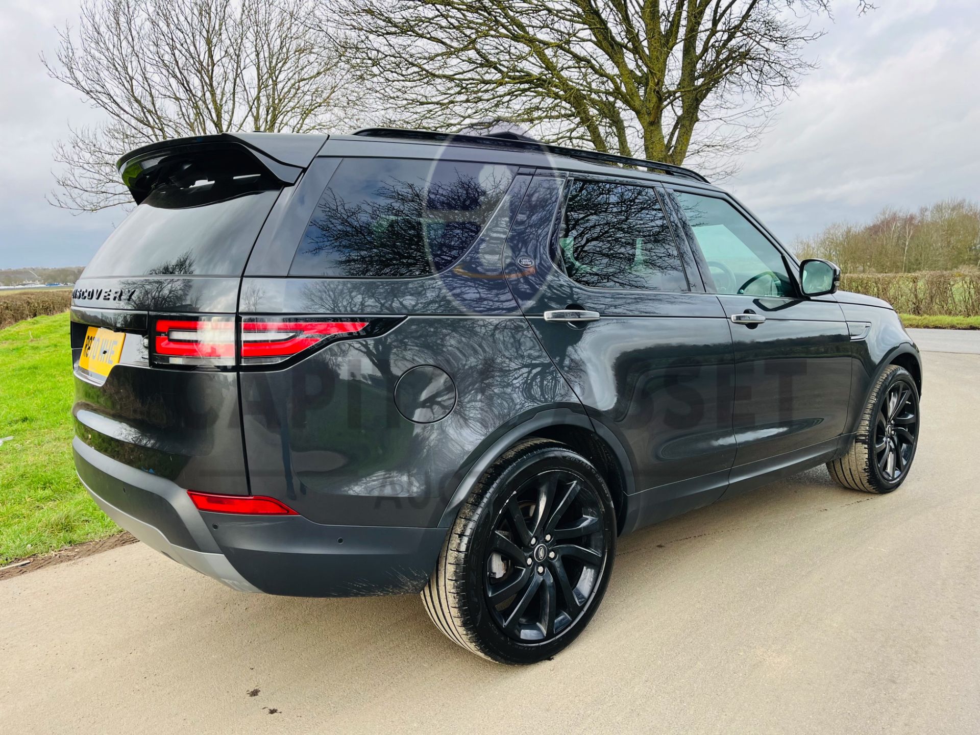 (ON SALE) LAND ROVER DISCOVERY LUXURY HSE BLACK EDITION (2021 MODEL) ONLY 26000 MILES - LR HISTORY - Image 11 of 43