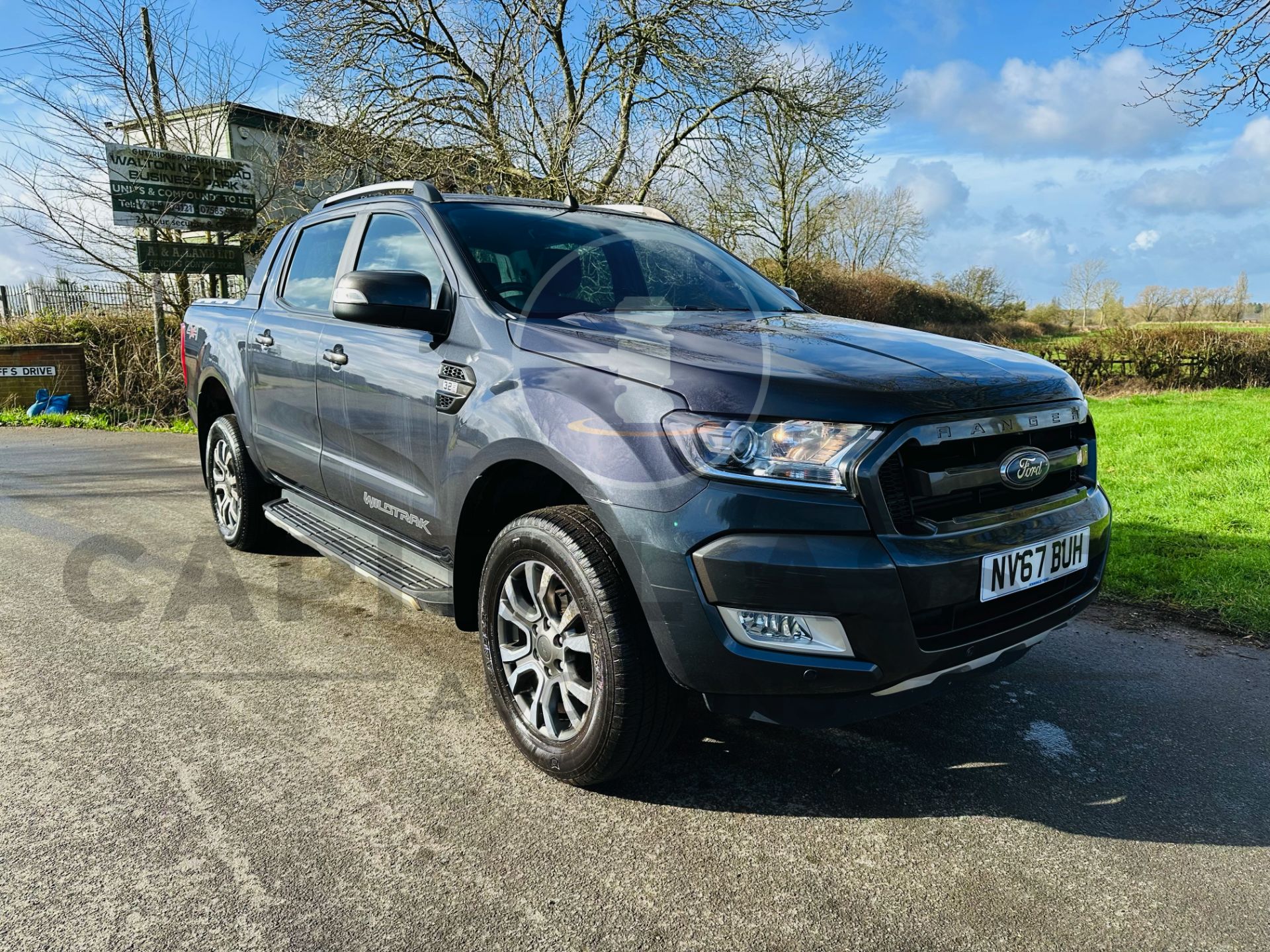 FORD RANGER *WILDTRAK EDITION* DOUBLE CAB PICK-UP (2018 - EURO 6) 3.2 TDCI - AUTOMATIC (1 OWNER) - Image 2 of 37