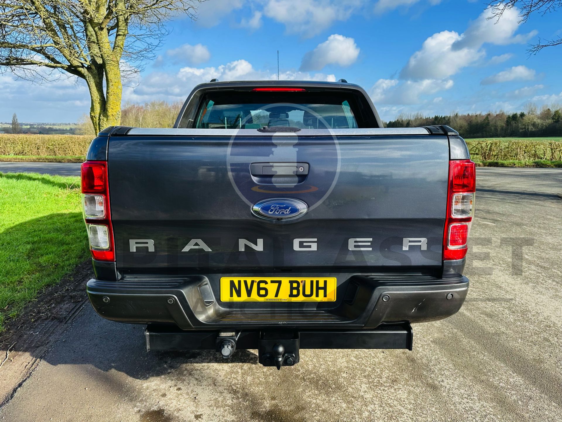 FORD RANGER *WILDTRAK EDITION* DOUBLE CAB PICK-UP (2018 - EURO 6) 3.2 TDCI - AUTOMATIC (1 OWNER) - Image 8 of 37