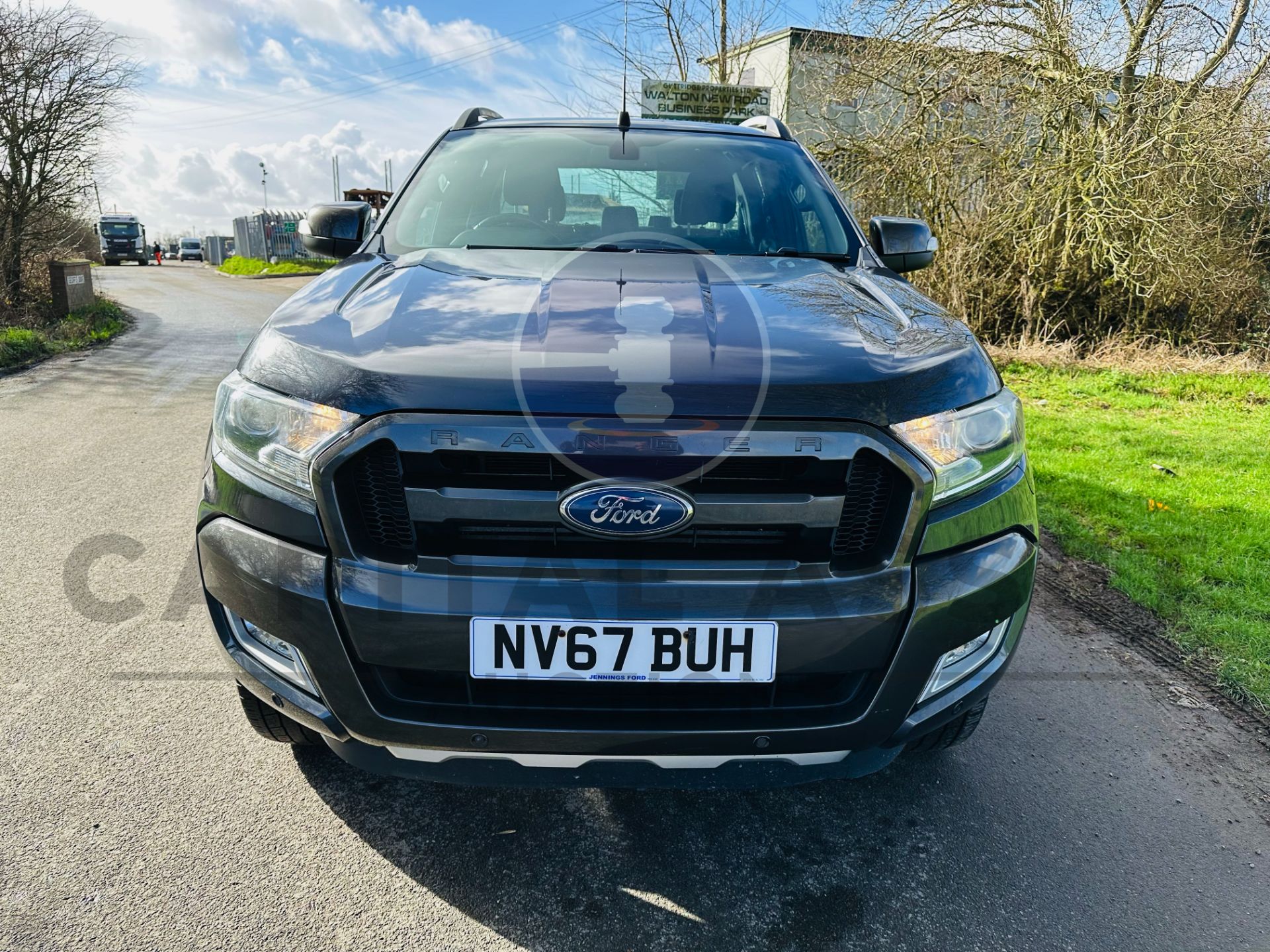 FORD RANGER *WILDTRAK EDITION* DOUBLE CAB PICK-UP (2018 - EURO 6) 3.2 TDCI - AUTOMATIC (1 OWNER) - Image 3 of 37