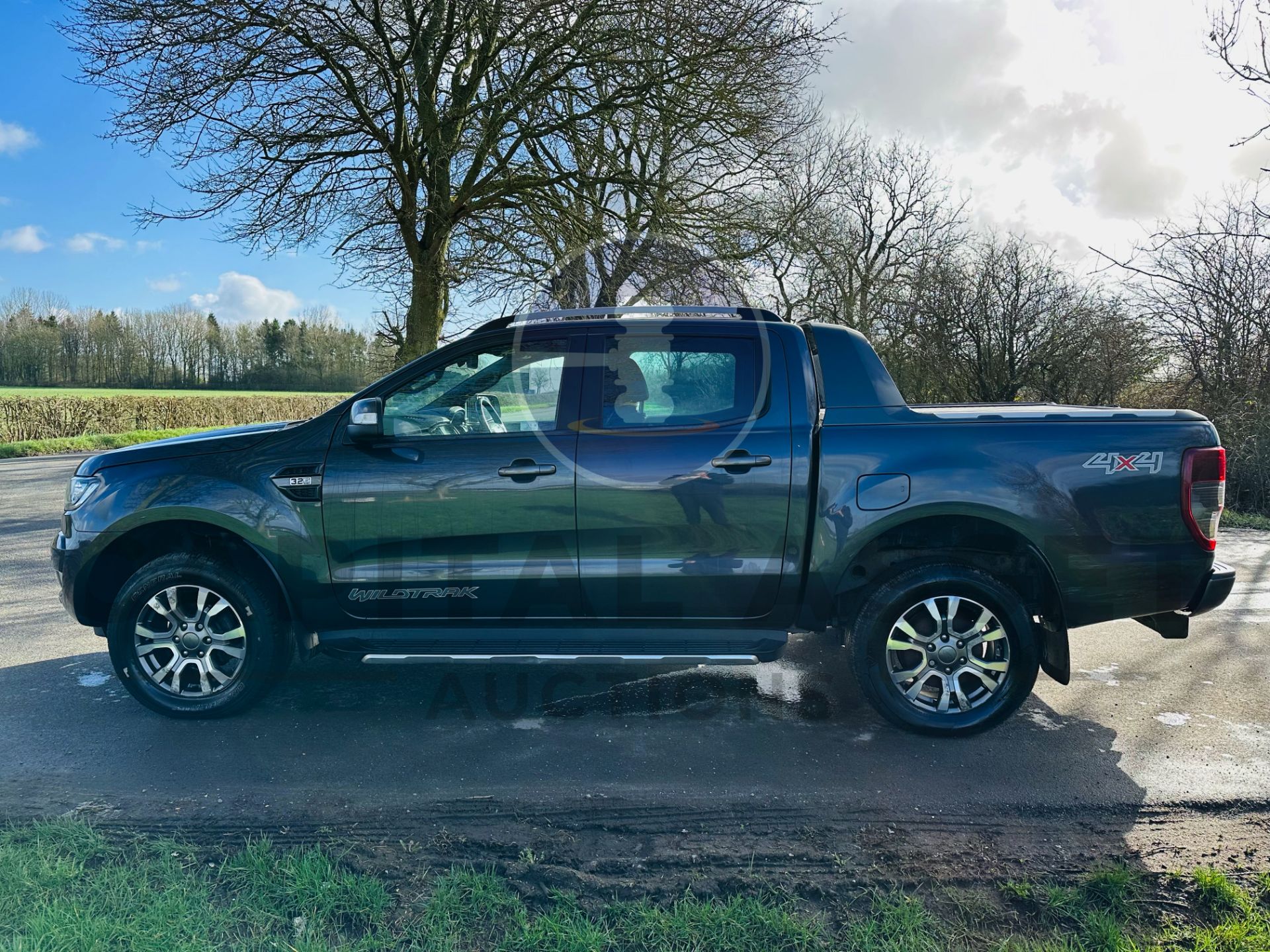 FORD RANGER *WILDTRAK EDITION* DOUBLE CAB PICK-UP (2018 - EURO 6) 3.2 TDCI - AUTOMATIC (1 OWNER) - Image 6 of 37