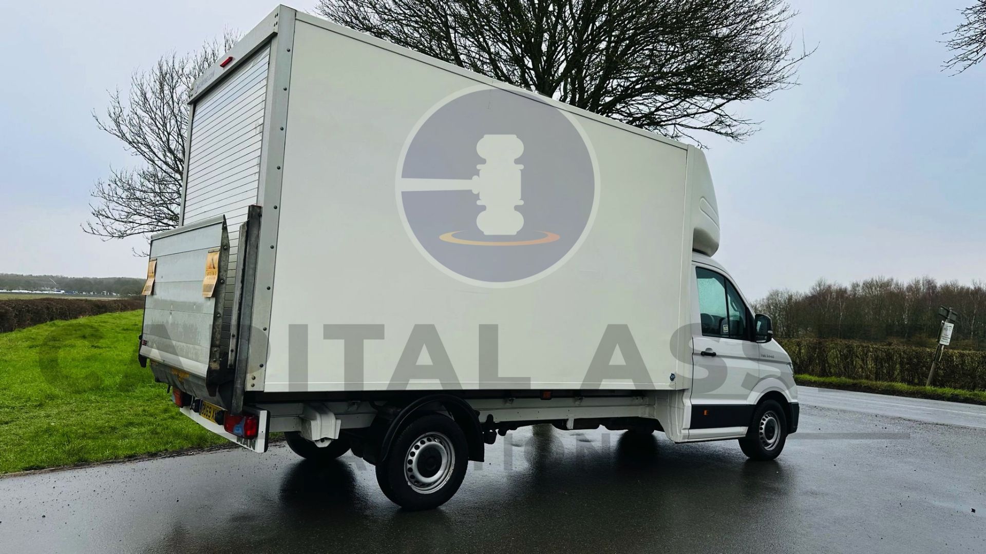 (On Sale) MAN TGE 3.140 *LWB - LUTON / BOX VAN* (69 REG - EURO 6) 140 BHP - 6 SPEED (1 OWNER) - Image 13 of 39