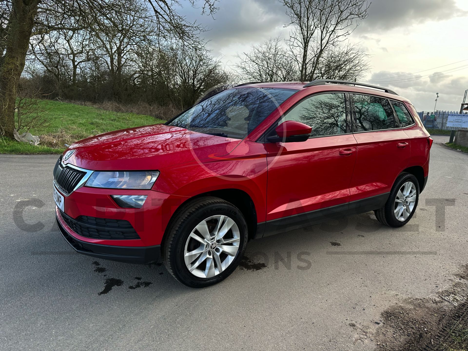 (ON SALE) SKODA KAROQ 1.6TDI "SE" TECHNOLOGY "DSG AUTO" 19 REG - 1 OWNER - SAT NAV - AIR CON - LOOK! - Image 7 of 45