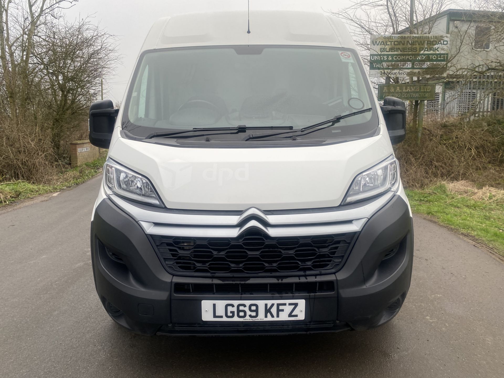 CITROEN RELAY 2.2 BLUE HDI (140) LONG WHEEL BASE HIGH ROOF - 2020 MODEL - ONLY 88K MILES - SAT NAV - Image 4 of 26