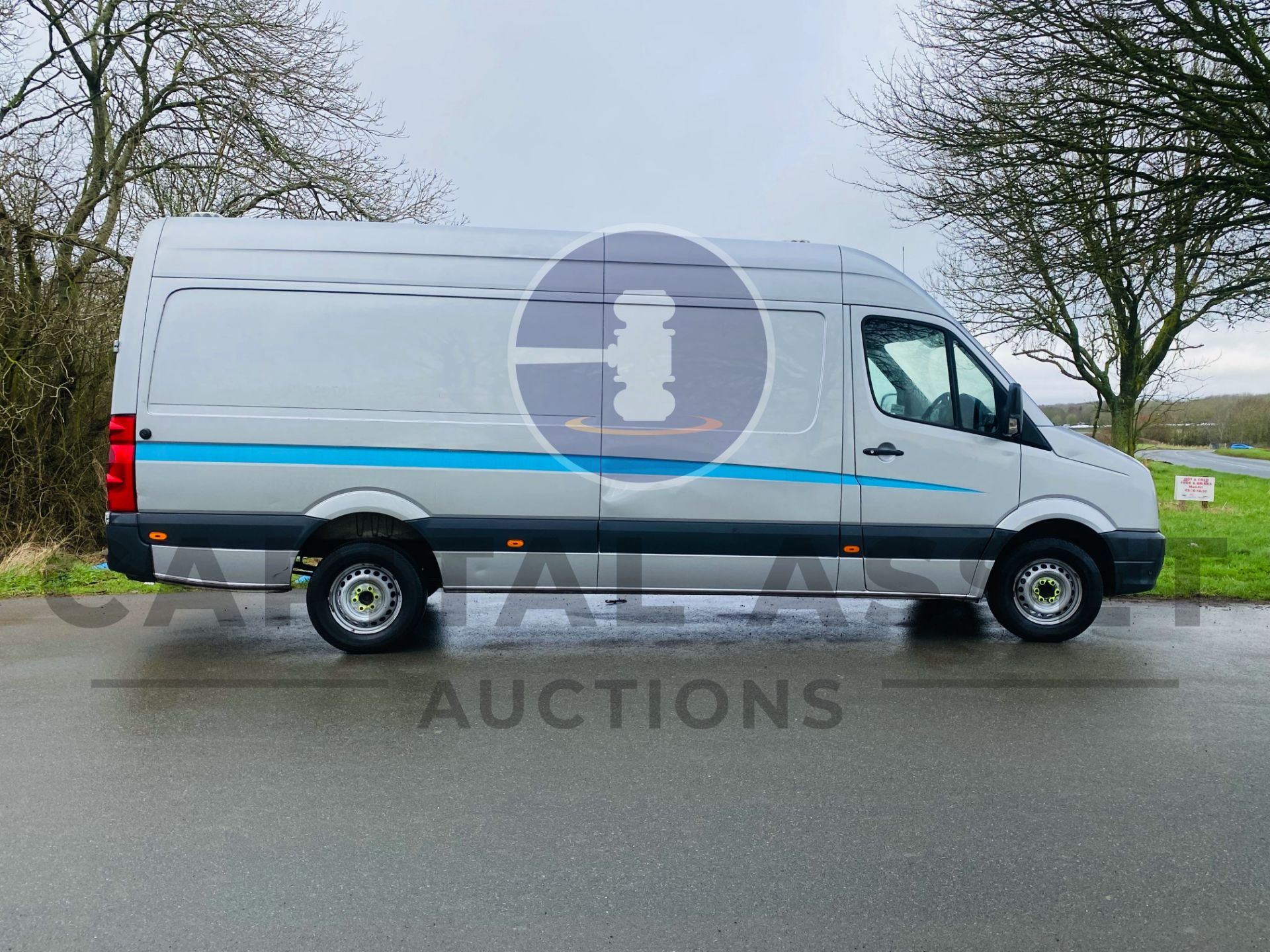 (ON SALE / RESERVE MET) VOLKSWAGON CRAFTER 2.0 TDI LONG WHEEL BASE AIR CONDITIONING-LONG WHEEL BASE - Image 9 of 16