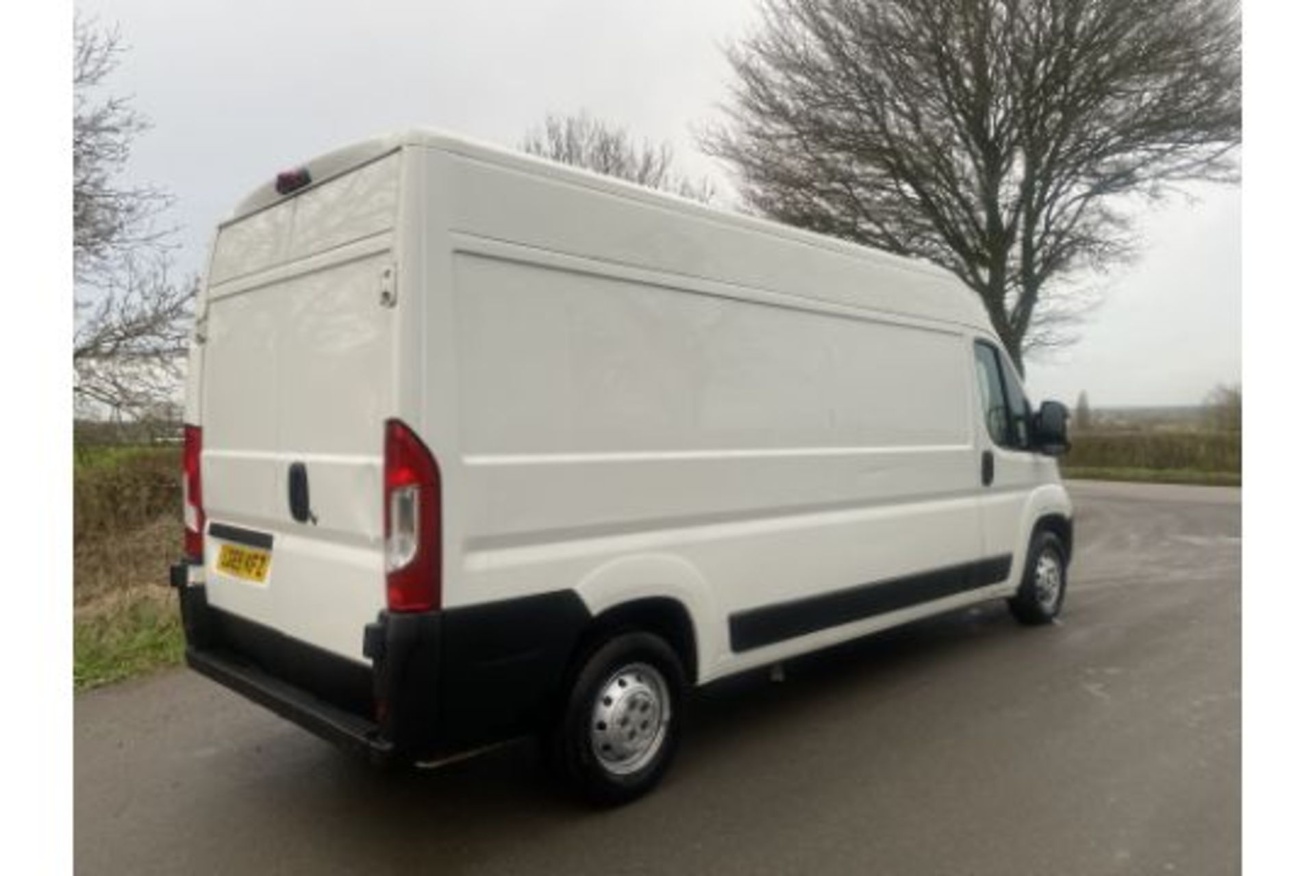 (ON SALE) CITROEN RELAY 2.2 BLUE HDI (140) LWB HIGH ROOF - 2020 MODEL - ONLY 88K MILES - SAT NAV - Image 8 of 26