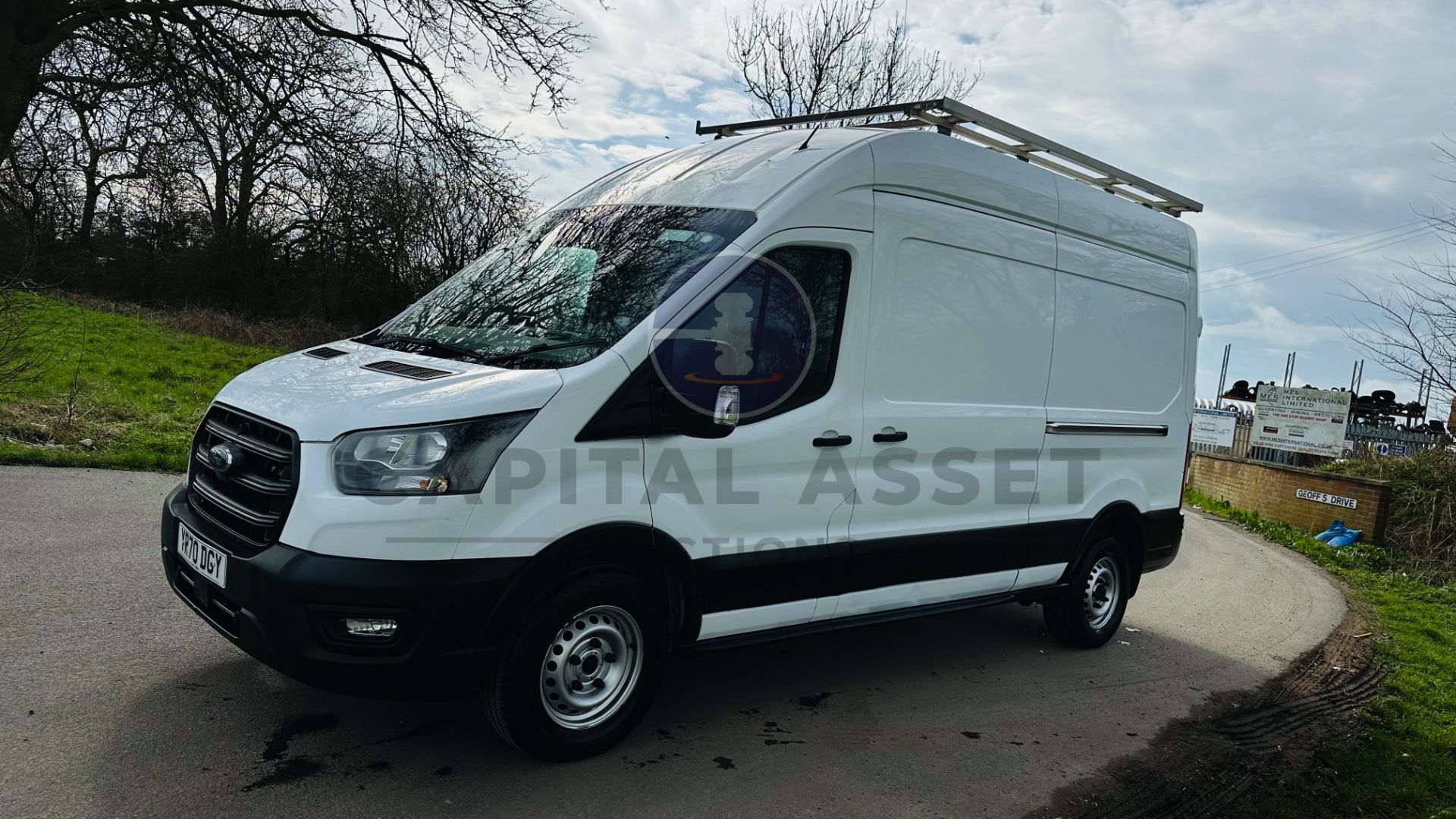 FORD TRANSIT 130 T350 *LEADER EDITION* LWB HI-ROOF (2021 FACELIFT MODEL) 2.0 TDCI 'ECOBLUE' *EURO 6* - Image 3 of 39