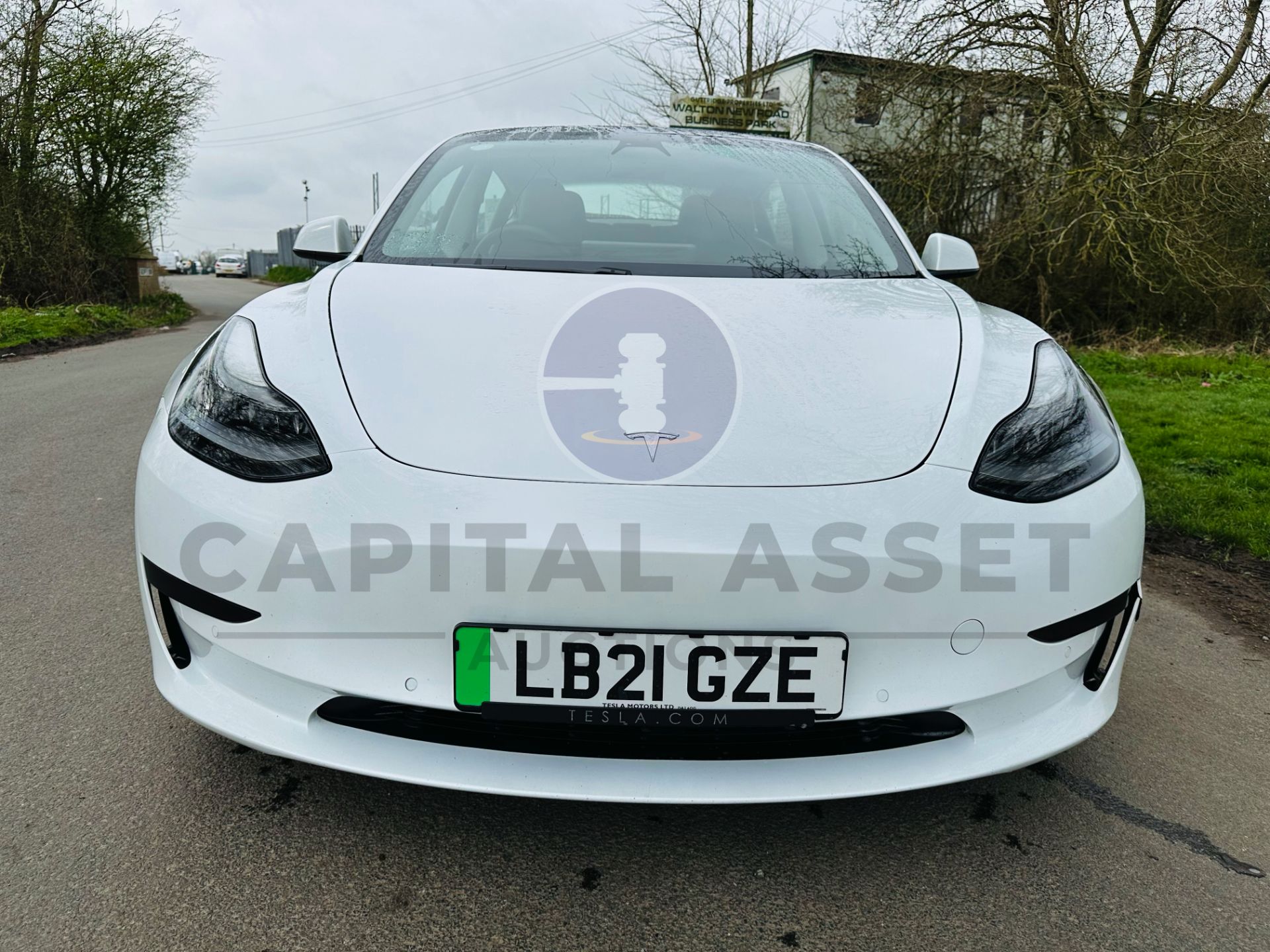 (ON SALE) TESLA MODEL 3 PLUS *PURE ELECTRIC* - 21 REG - PAN ROOF - LEATHER - TYPE 2 CHARGING CABLE! - Image 4 of 41