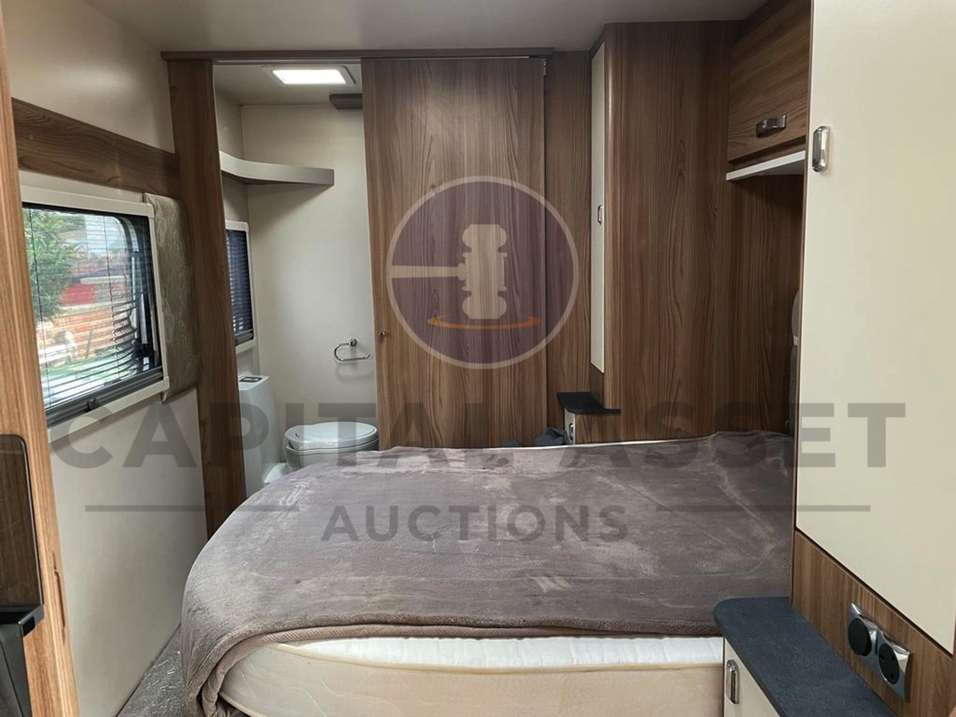 SWIFT AVENTURA M4SB (2021) 4 BERTH TOURING CARAVAN - 1 OWNER - UK SUPPLIED GREAT SPEC - Image 22 of 37