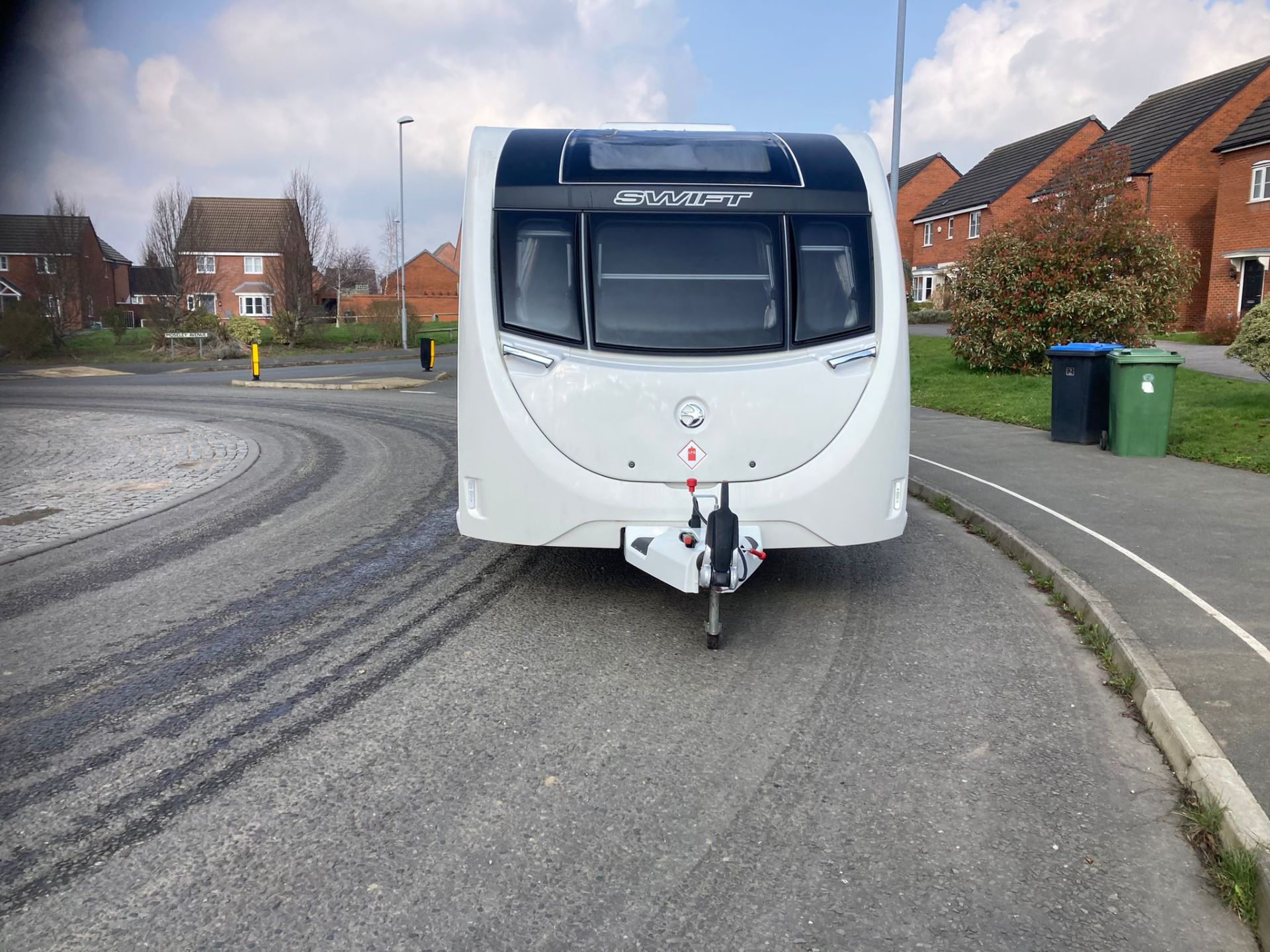 SWIFT AVENTURA M4SB (2021) 4 BERTH TOURING CARAVAN - 1 OWNER - UK SUPPLIED GREAT SPEC - Image 7 of 37