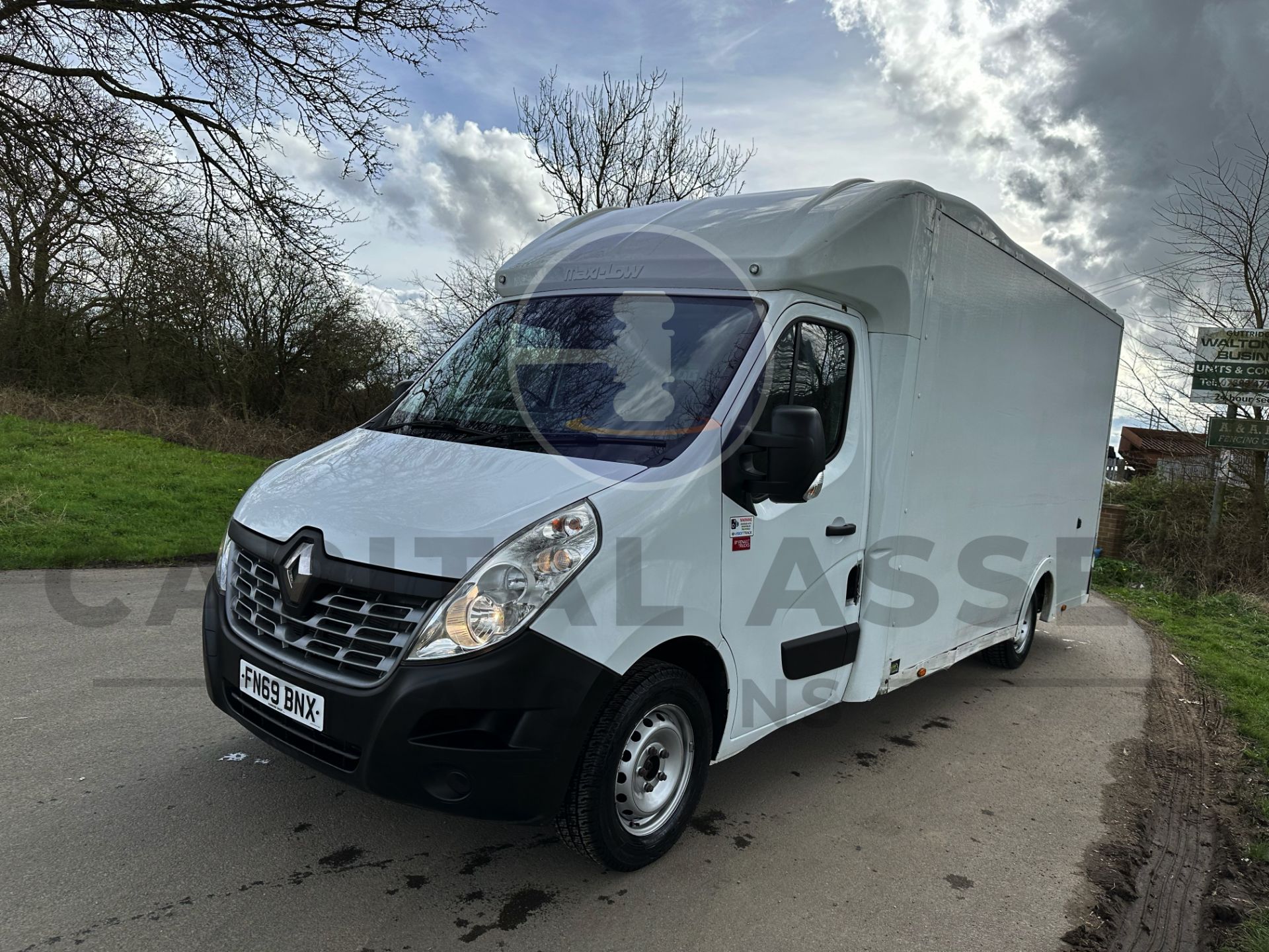 RENAULT MASTER LL35 *LWB LUTON / BOX VAN* (2020 - EURO 6) 2.3 DCI - 6 SPEED (1 OWNER - FULL HISTORY) - Image 5 of 40