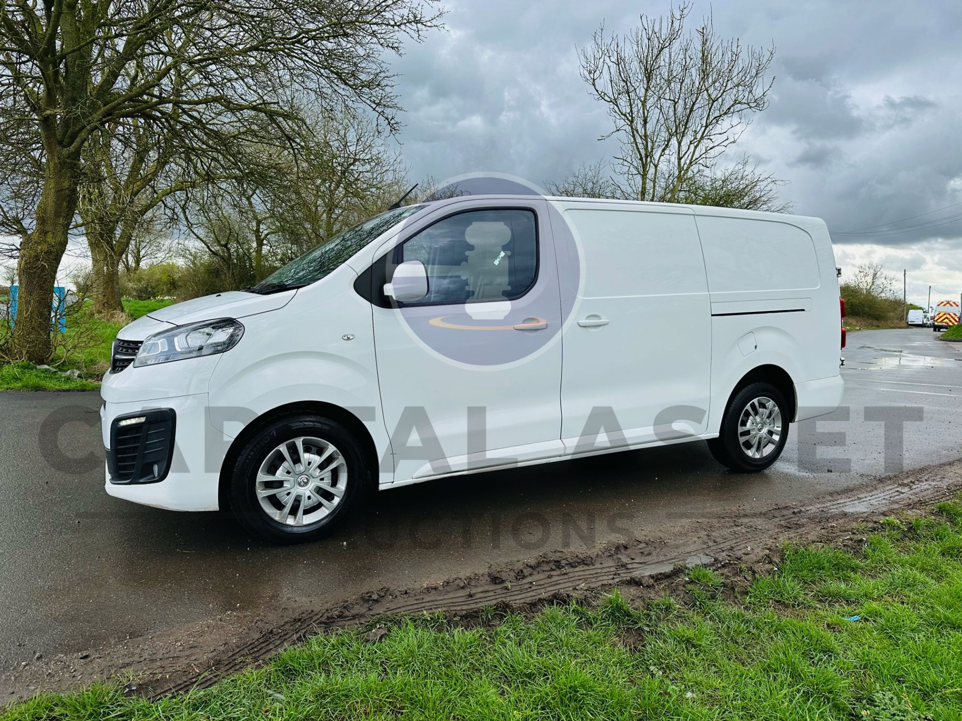 (ON SALE) VAUXHALL VIVARO 2.0 DCTI (SPORTIVE S/S - BLUE EURO 6 EDITION) 2020 MODEL - AC - NEW SHAPE - Image 5 of 32