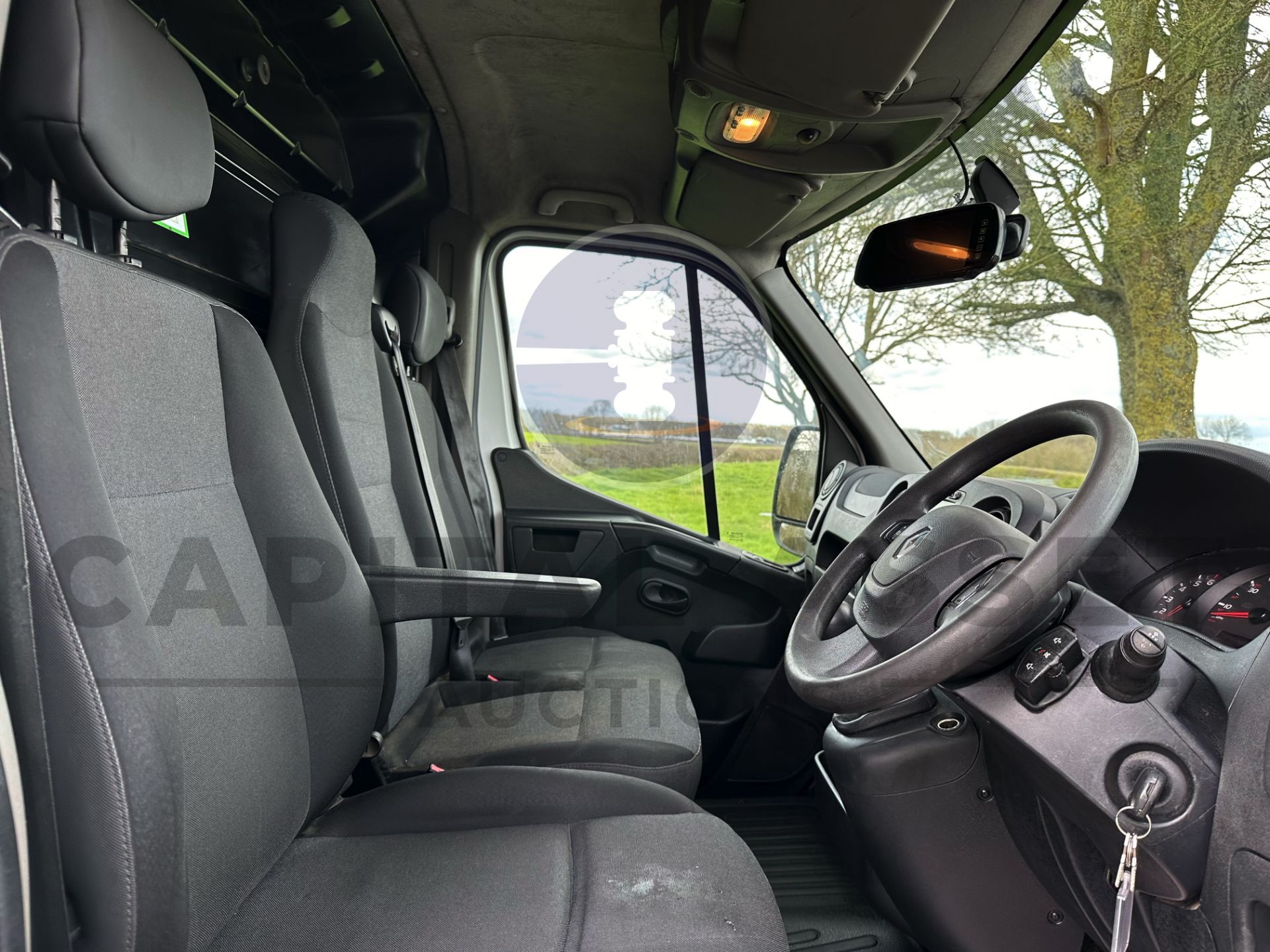 RENAULT MASTER LL35 *LWB LUTON / BOX VAN* (2020 - EURO 6) 2.3 DCI - 6 SPEED (1 OWNER - FULL HISTORY) - Image 26 of 40