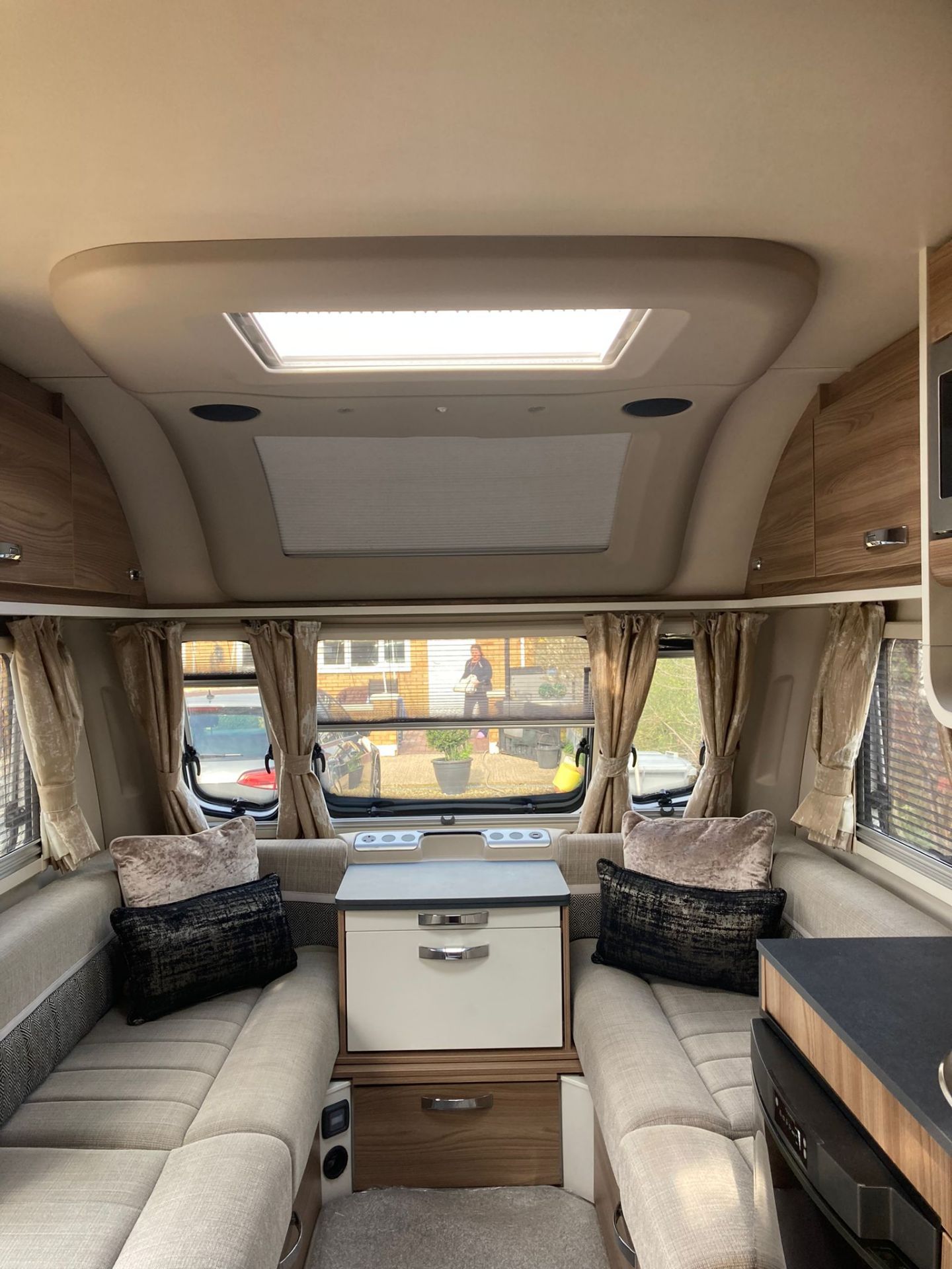 SWIFT AVENTURA M4SB (2021) 4 BERTH TOURING CARAVAN - 1 OWNER - UK SUPPLIED GREAT SPEC - Bild 34 aus 37