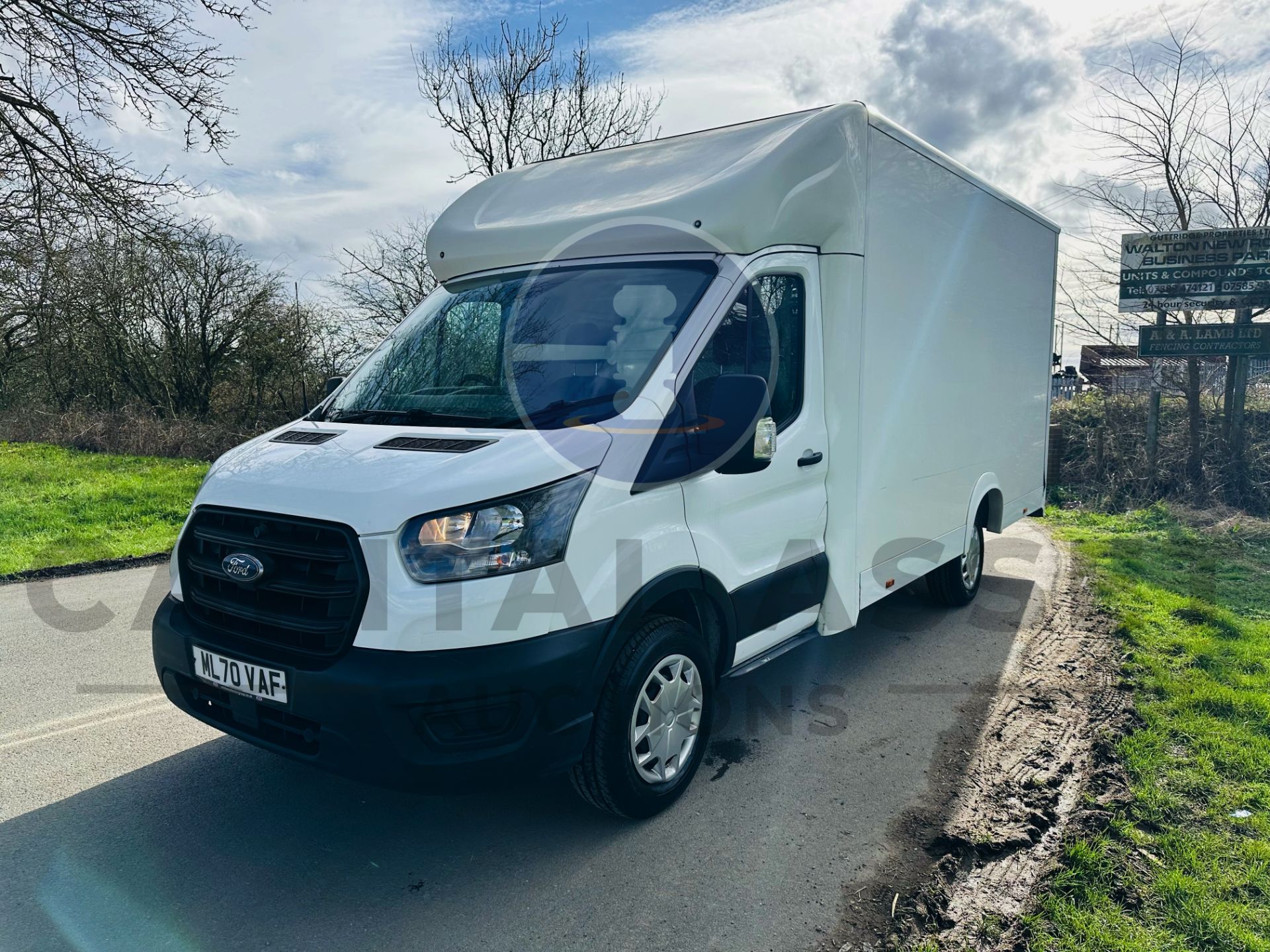 FORD TRANSIT 350 *LEADER - LUTON BOX / LOW LOADER* ECOBLUE - 2021 MODEL - START / STOP - EURO 6! - Image 4 of 26