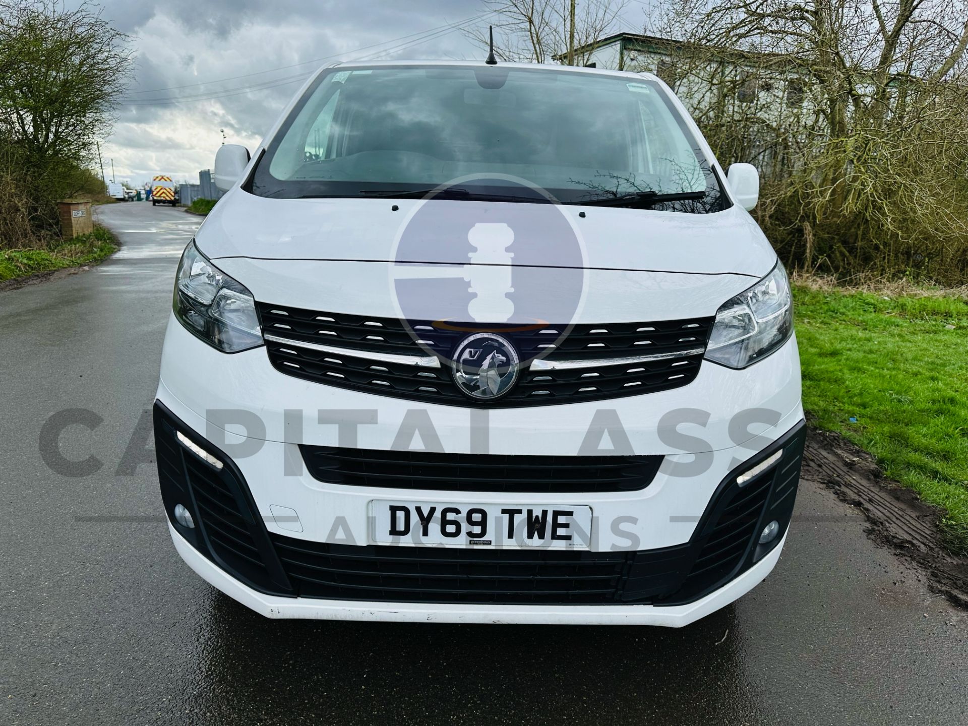 (ON SALE) VAUXHALL VIVARO 2.0 DCTI (SPORTIVE S/S - BLUE EURO 6 EDITION) 2020 MODEL - AC - NEW SHAPE - Image 3 of 32