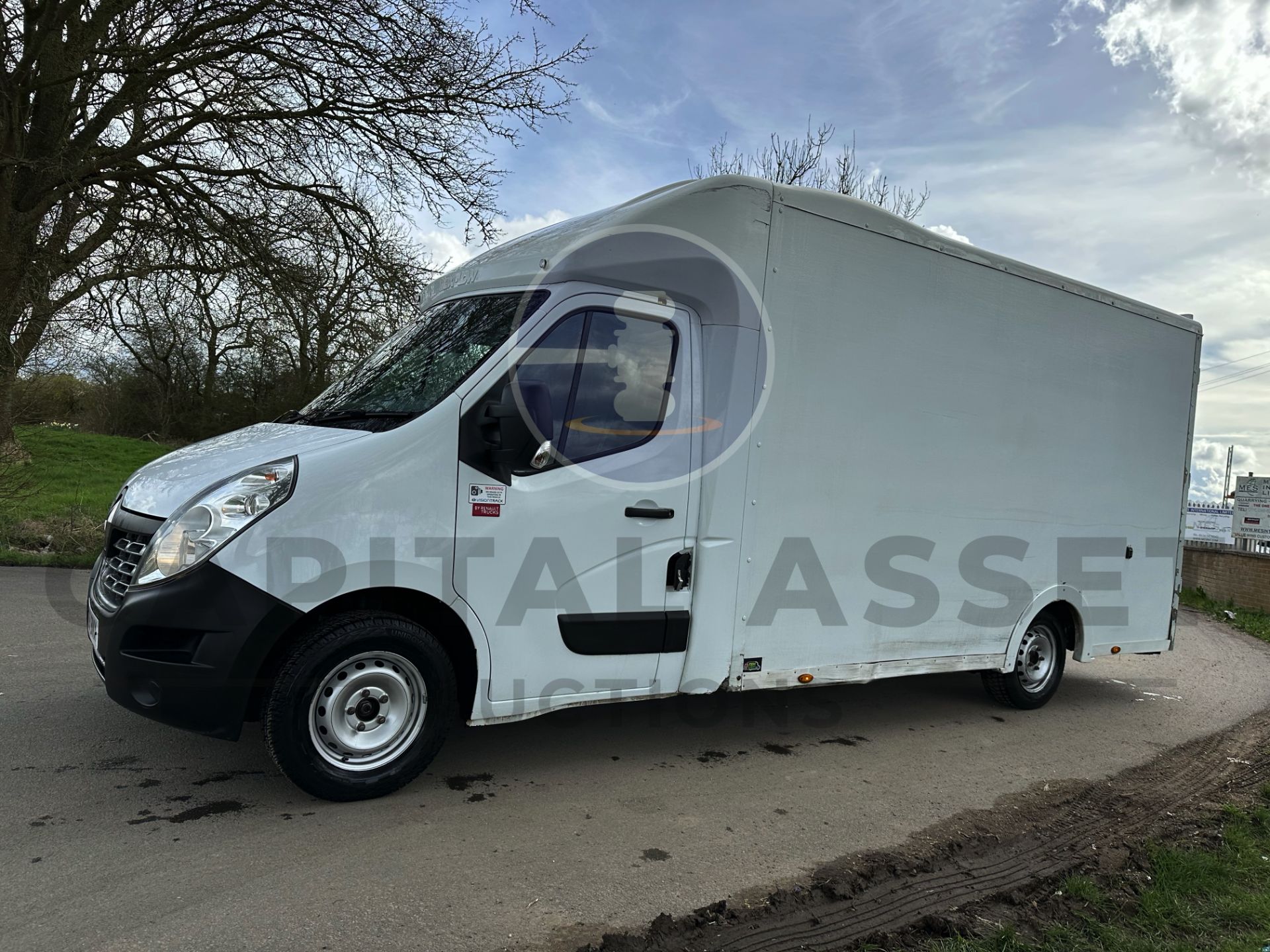 RENAULT MASTER LL35 *LWB LUTON / BOX VAN* (2020 - EURO 6) 2.3 DCI - 6 SPEED (1 OWNER - FULL HISTORY) - Image 7 of 40