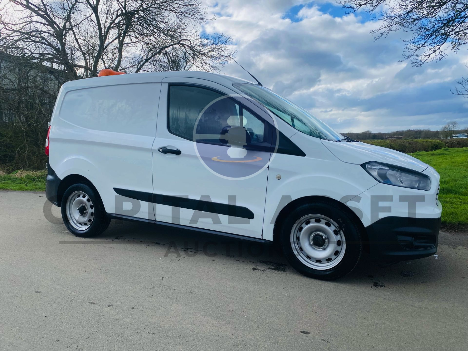 FORD TRANSIT COURIER 1.5TDCI - EURO 6 - 1 *OWNER FROM NEW* - 18 REG - LOW MILES - LOOK!!!