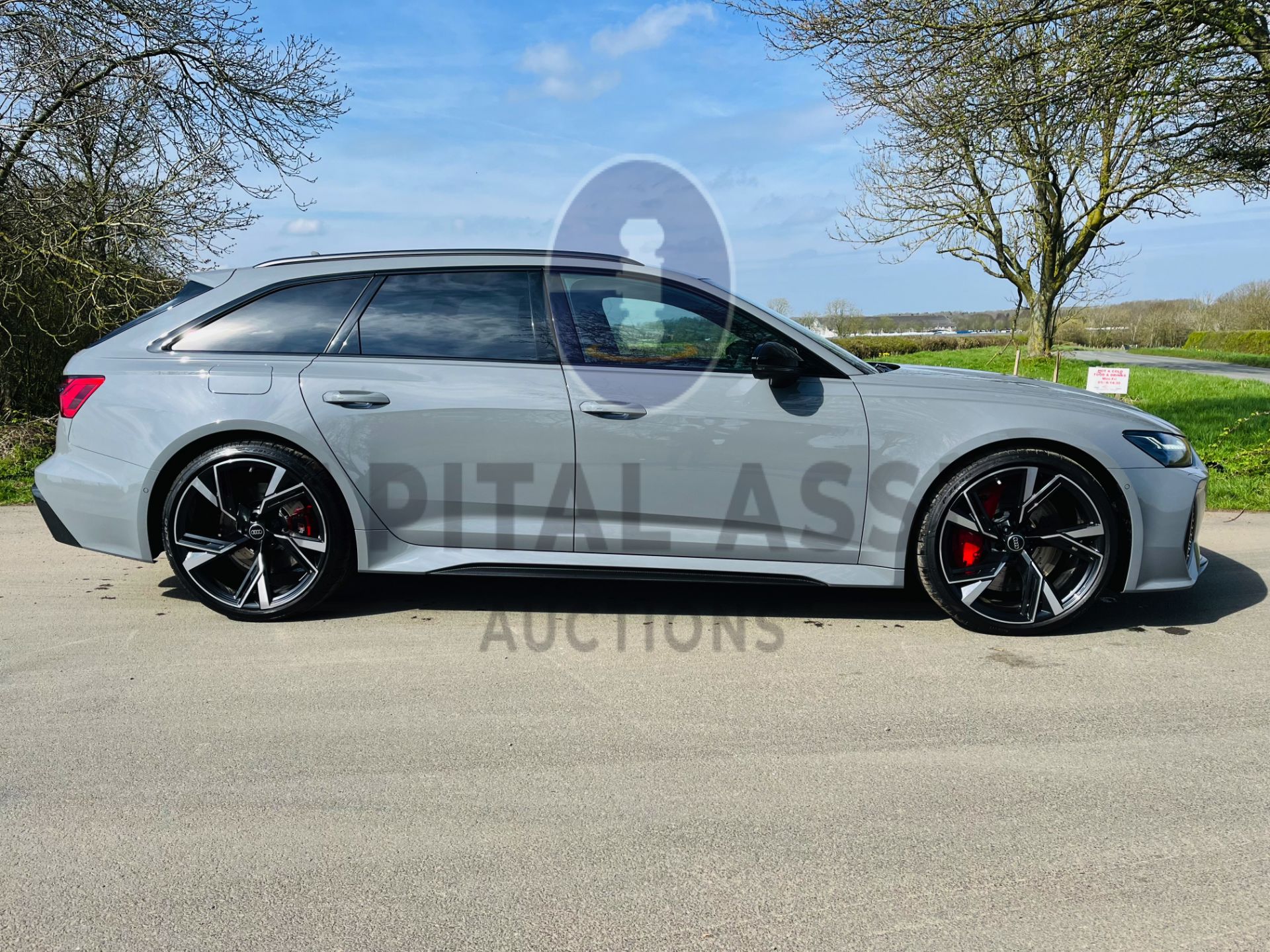 AUDI RS6 'AVANT' *CARBON BLACK EDITION* (23 REG - FACELIFT MODEL) 4.0 TFSI V8-600 BHP - 8 SPEED AUTO - Image 12 of 46