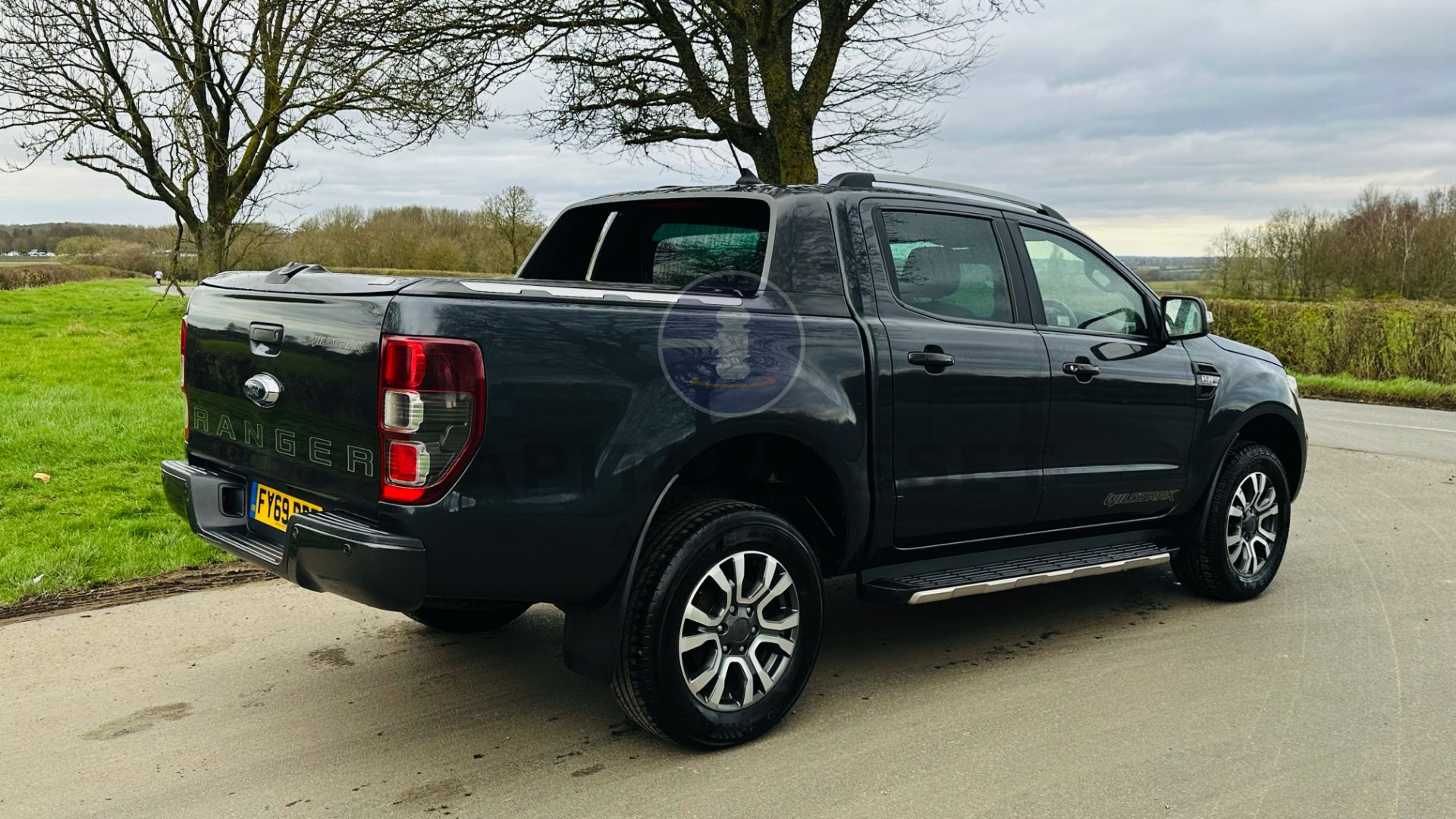 (On Sale) FORD RANGER *WILDTRAK EDITION* DOUBLE CAB PICK-UP (69 REG - EURO 6) 3.2 TDCI - AUTOMATIC - Image 12 of 49