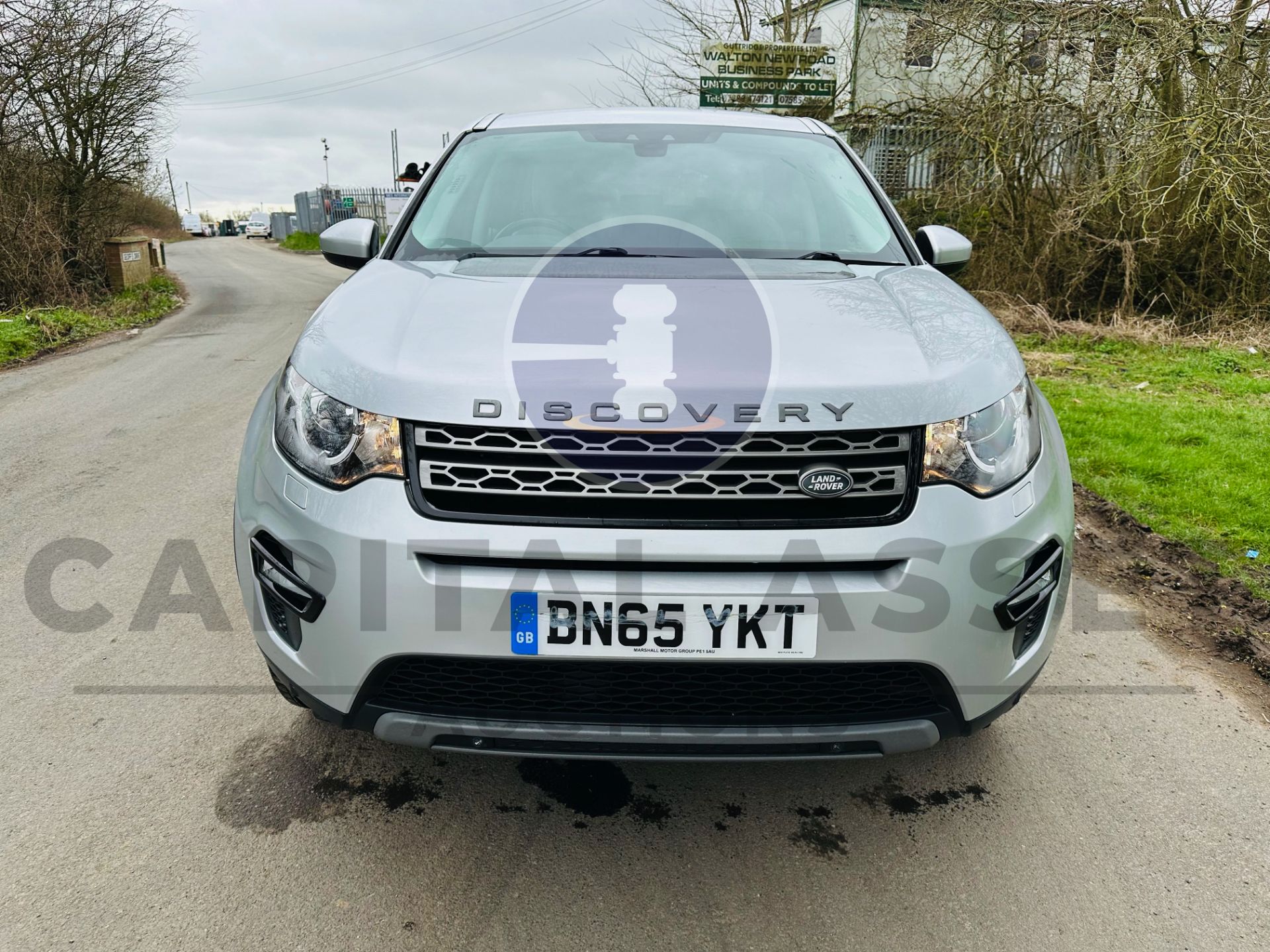 LAND ROVER DISCOVERY SPORT *SE TECH* 7 SEATER SUV (65 REG - EURO 6) 2.0 TD4 - AUTOMATIC - Image 3 of 38