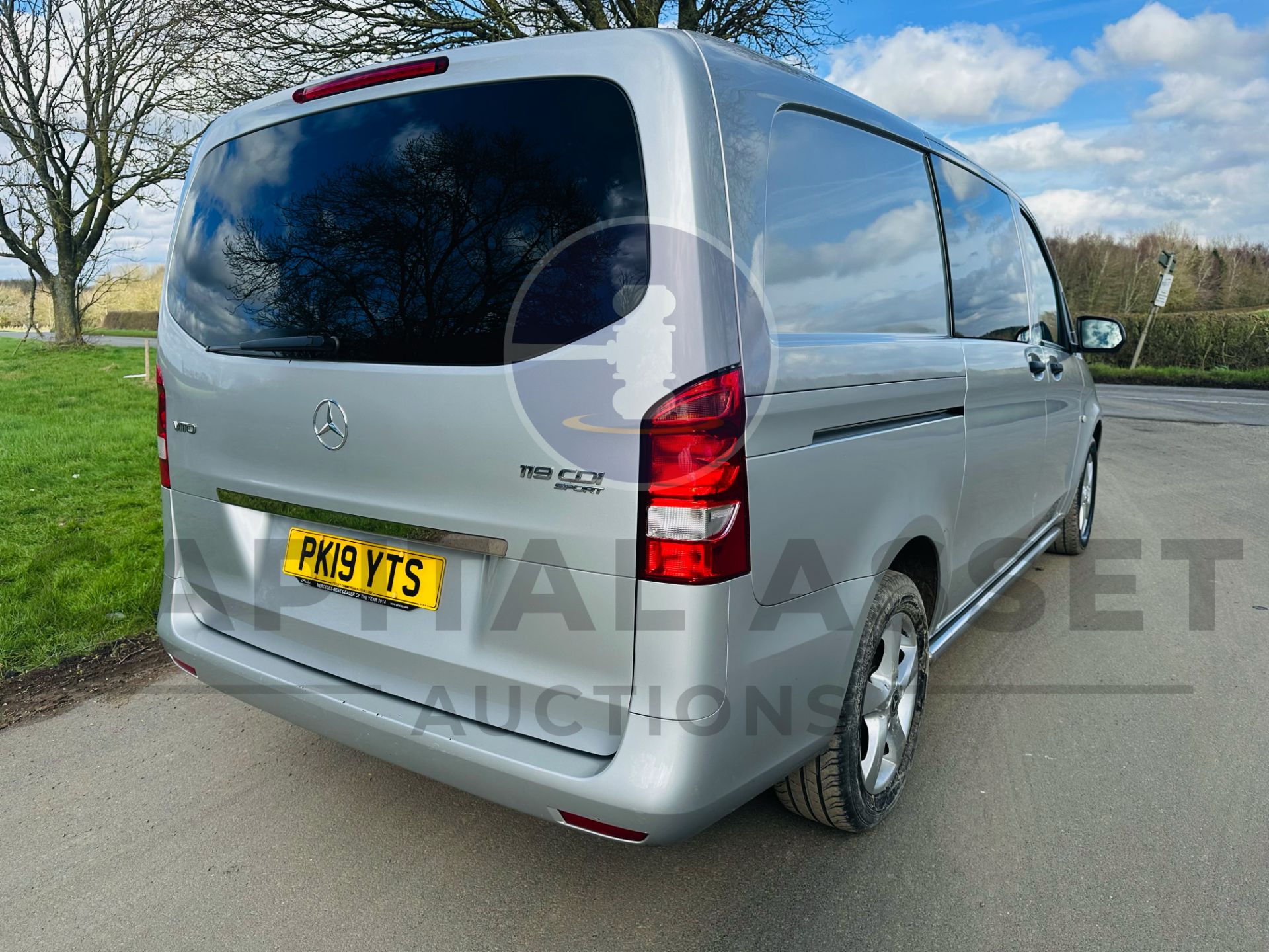 MERCEDES-BENZ VITO 119 CDI *SPORT "LWB DUALINER" 7G AUTOMATIC - 19 REG - ONLY 74K MILES - WOW!!! - Image 12 of 38