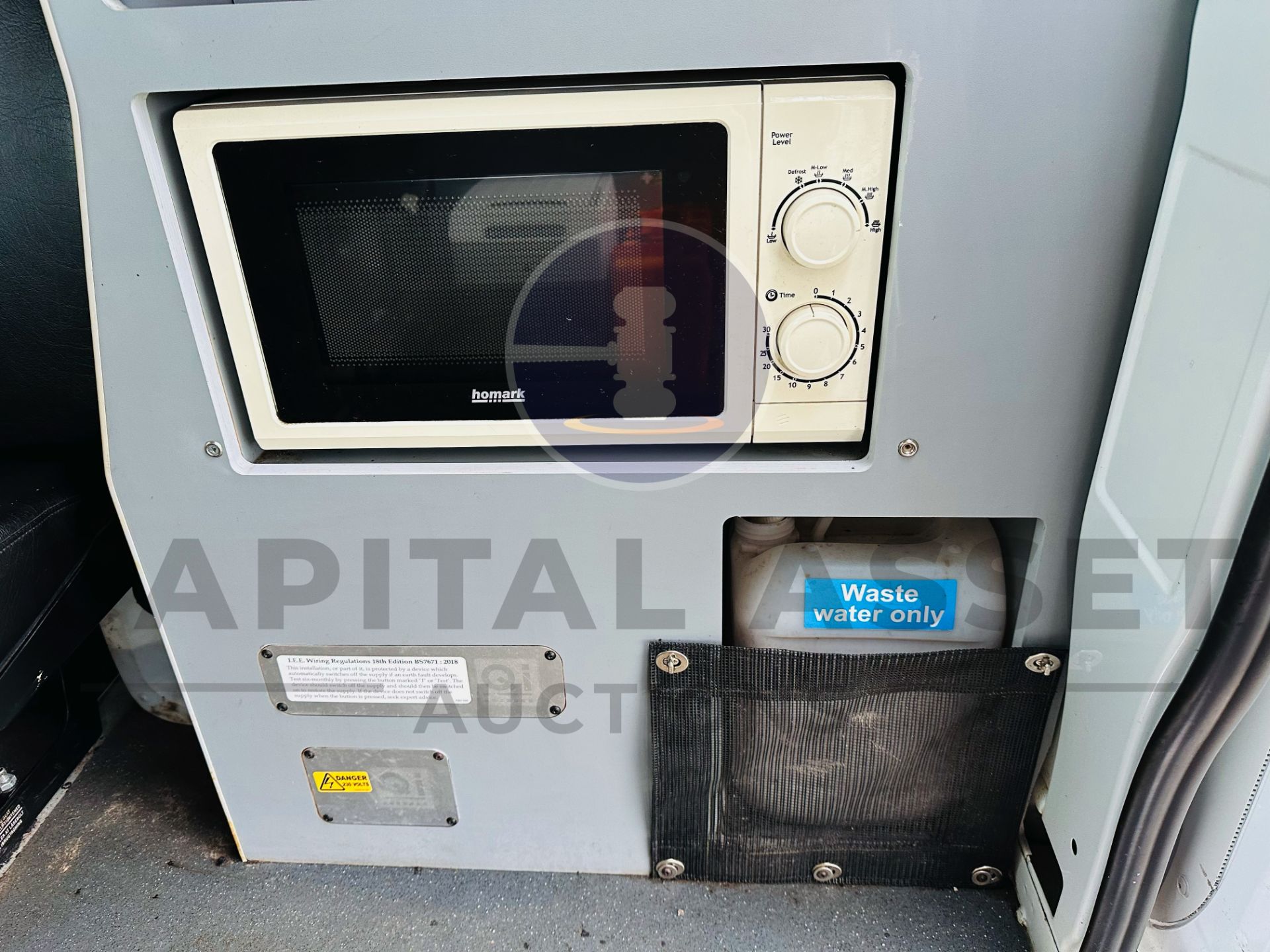 (ON SALE) MERCEDES SPRINTER 314CDI AUTO MWB MESSING UNIT WITH W/C,MICROWAVE,- 2020 REG- - AIR CON - Image 24 of 44