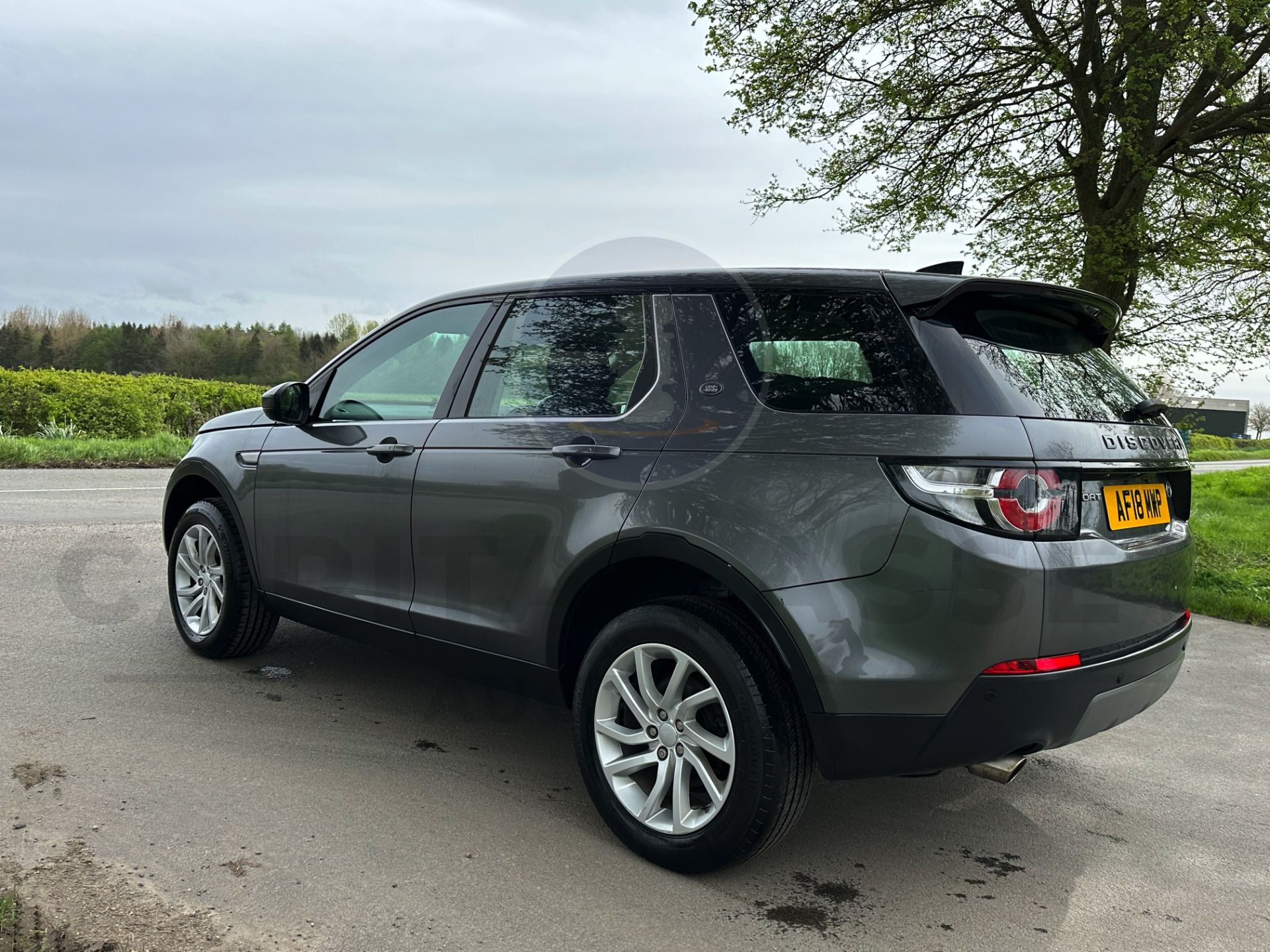 (On Sale) LAND ROVER DISCOVERY SPORT *SE TECH* 5 DOOR SUV (2018 - EURO 6) 2.0 TD4 - AUTO *HUGE SPEC* - Image 10 of 51