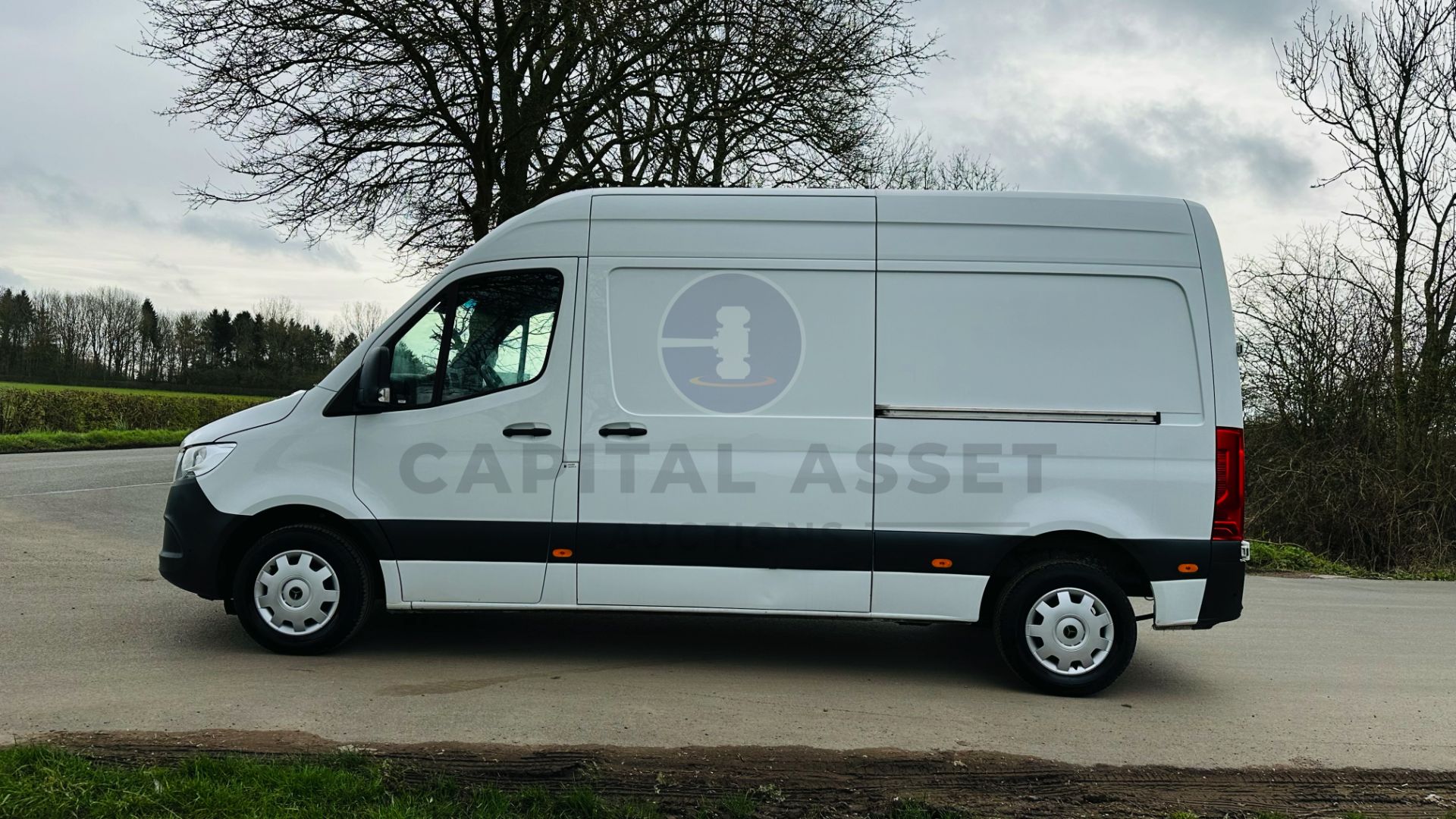 MERCEDES-BENZ SPRINTER 314 CDI *PREMIUM* MWB HI-ROOF (2021 - FACELIFT MODEL) *EURO 6* (1 OWNER) - Bild 8 aus 42