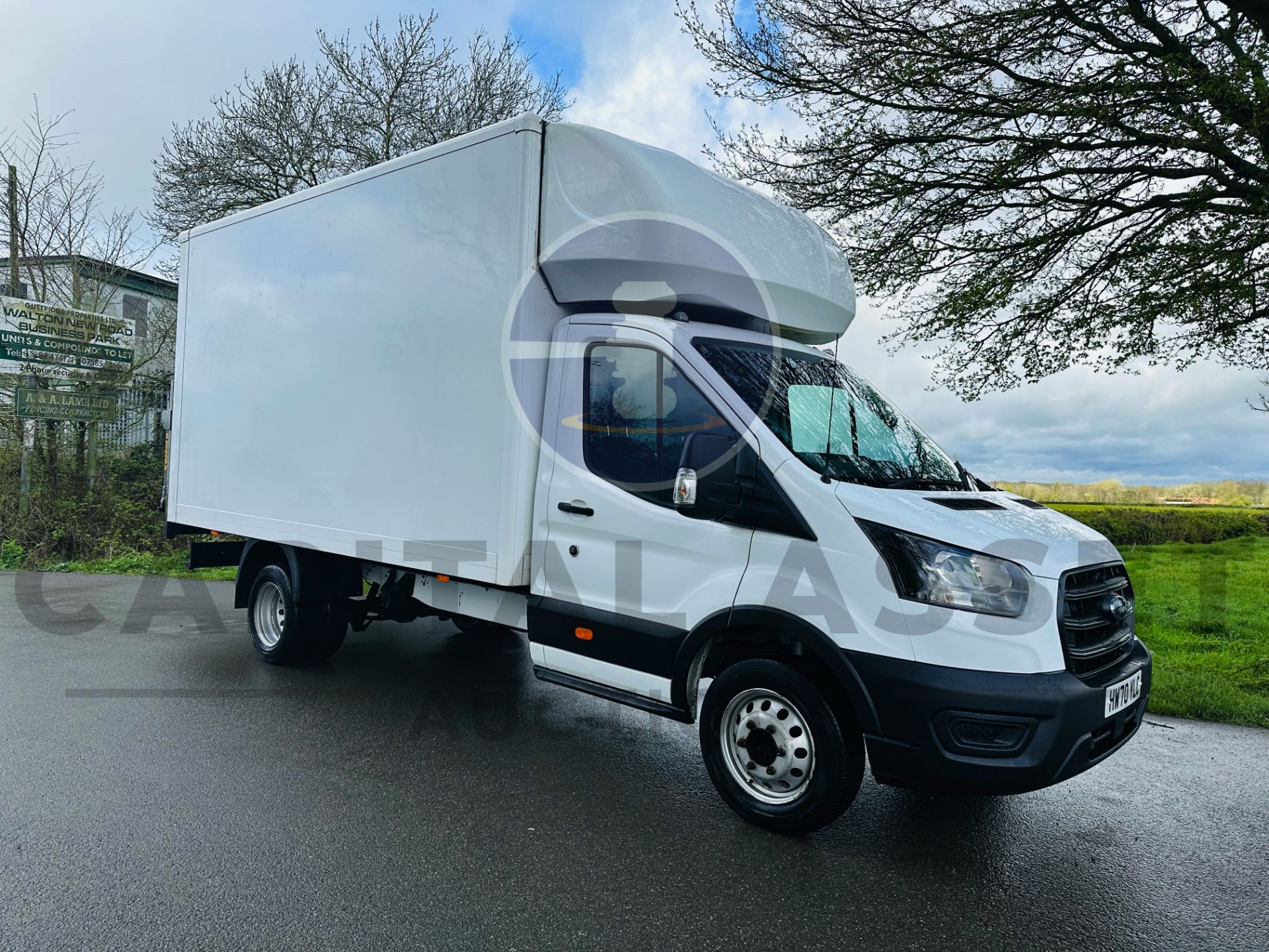 FORD TRANSIT 130 T350L RWD *LWB - LUTON / BOX VAN* (2021) 2.0 TDCI 'ECOBLUE' *EURO 6* (3500 KG) - Image 3 of 41