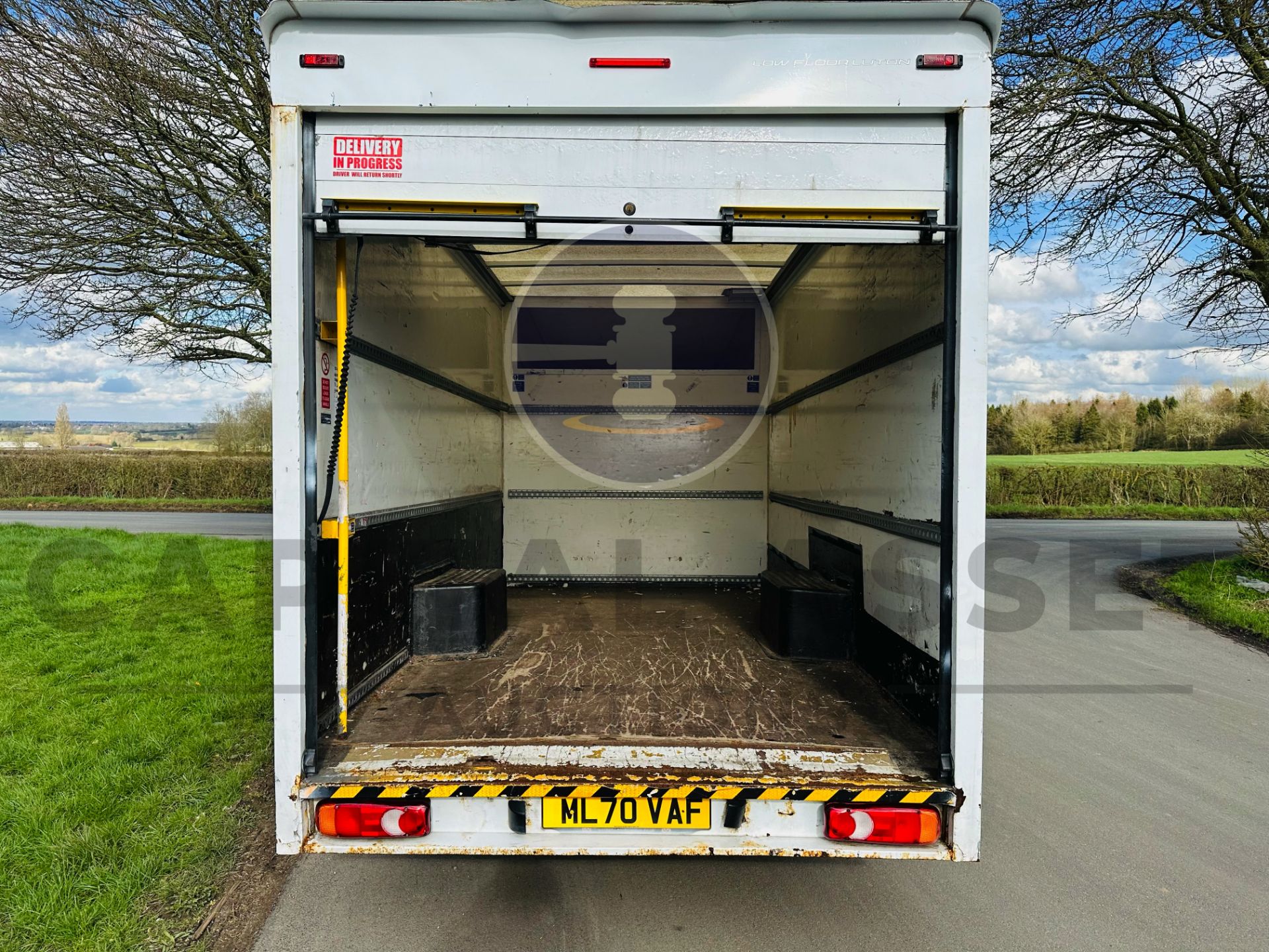 FORD TRANSIT 350 *LEADER - LUTON BOX / LOW LOADER* ECOBLUE - 2021 MODEL - START / STOP - EURO 6! - Image 11 of 26