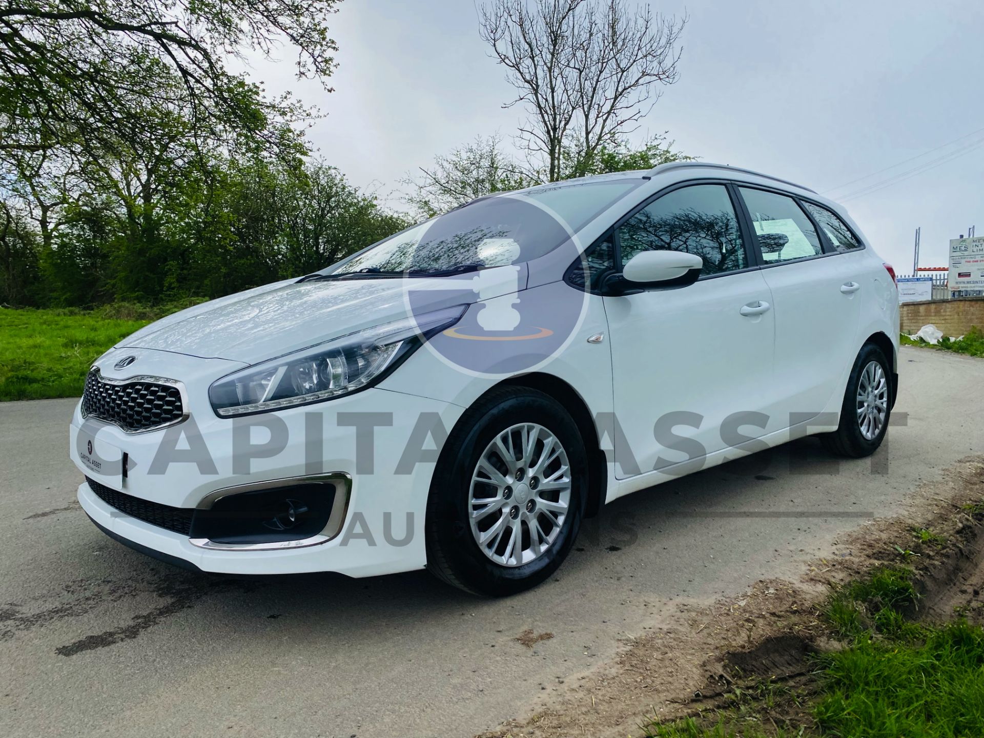 (ON SALE) KIA CEED 1.6 CRDI ISG 1 ESTATE- 18 REG - FULL SERVICE HISTORY - AIR CONDITIONING - Bild 4 aus 27