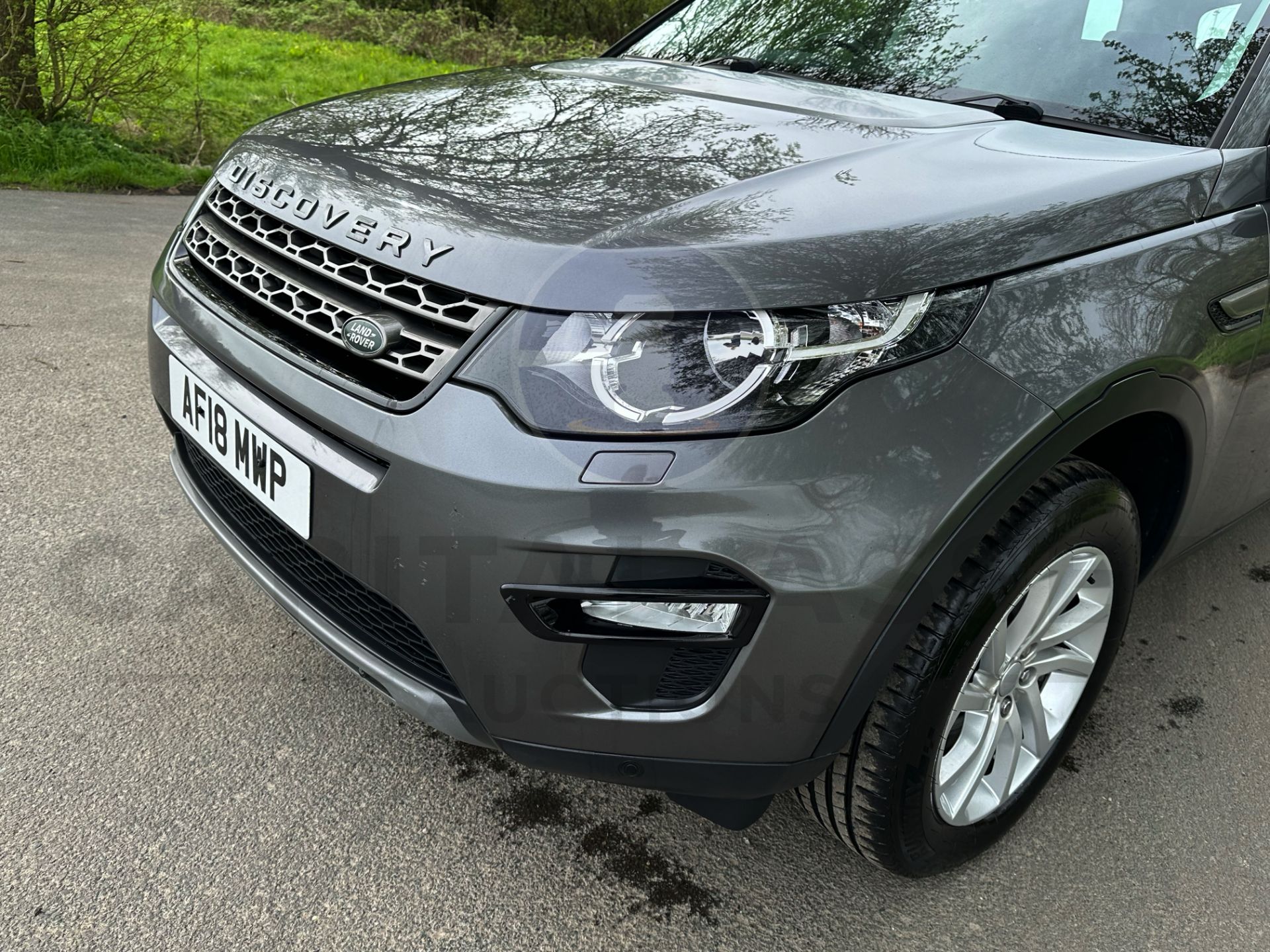 (On Sale) LAND ROVER DISCOVERY SPORT *SE TECH* 5 DOOR SUV (2018 - EURO 6) 2.0 TD4 - AUTO *HUGE SPEC* - Image 16 of 51