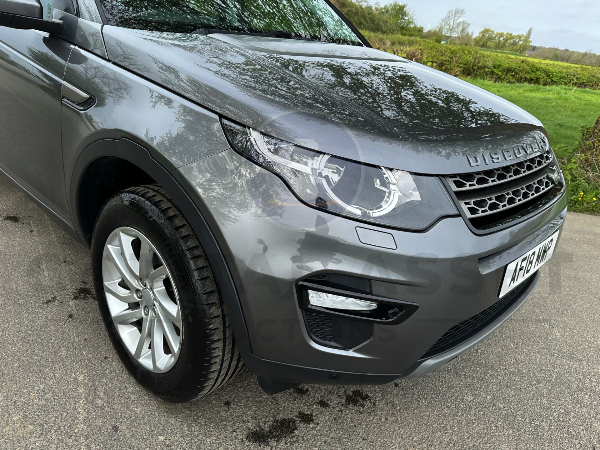 (On Sale) LAND ROVER DISCOVERY SPORT *SE TECH* 5 DOOR SUV (2018 - EURO 6) 2.0 TD4 - AUTO *HUGE SPEC* - Image 15 of 51