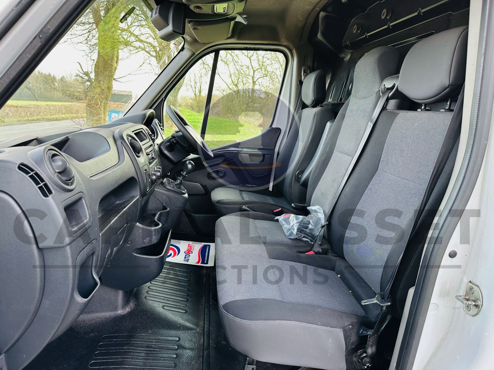 RENAULT MASTER *BUSINESS ENERGY* LWB EXTRA HI-ROOF (2019 - EURO 6) 2.3 DCI - 145 BHP - 6 SPEED - Bild 14 aus 26