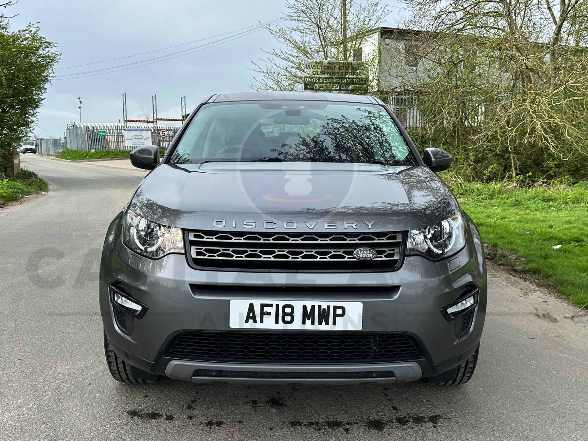 (On Sale) LAND ROVER DISCOVERY SPORT *SE TECH* 5 DOOR SUV (2018 - EURO 6) 2.0 TD4 - AUTO *HUGE SPEC* - Image 4 of 51