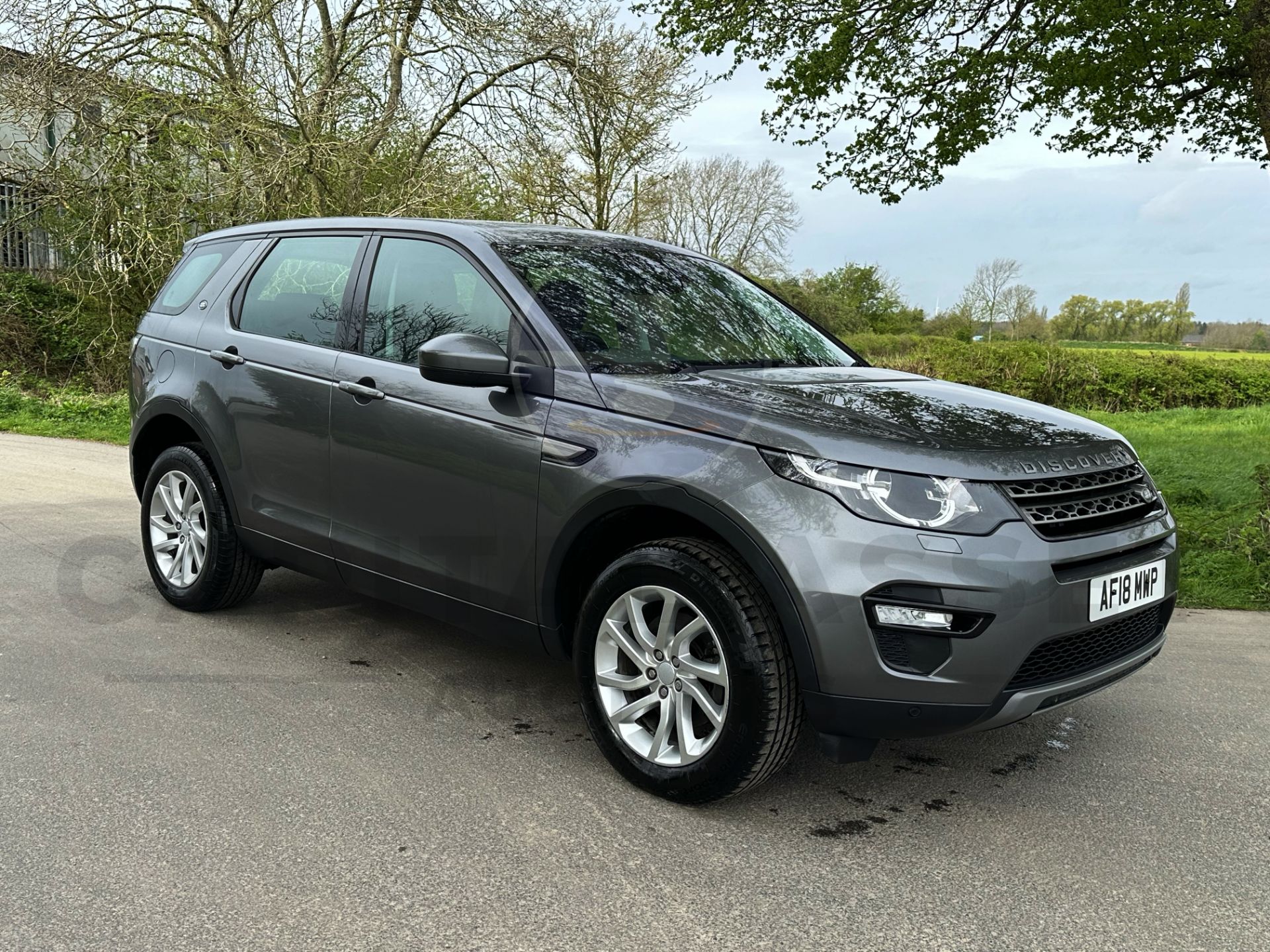 (On Sale) LAND ROVER DISCOVERY SPORT *SE TECH* 5 DOOR SUV (2018 - EURO 6) 2.0 TD4 - AUTO *HUGE SPEC* - Image 3 of 51