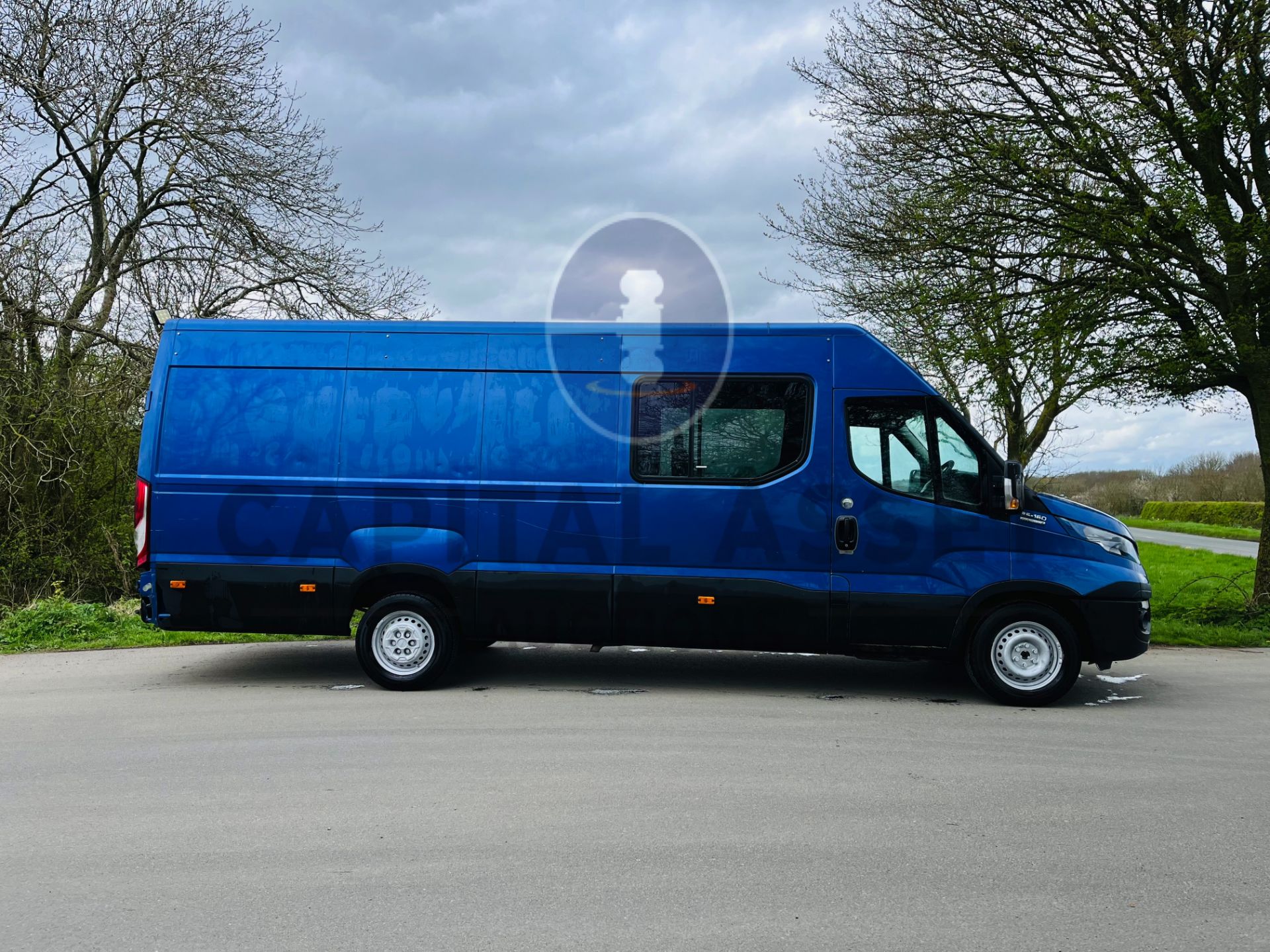 (ON SALE) IVECO DAILY 2.3TD 35-160 HI-MATIC XLWB *6 SEATER VERSION* 18 REG - AIR CON - CRUISE - - Image 11 of 20