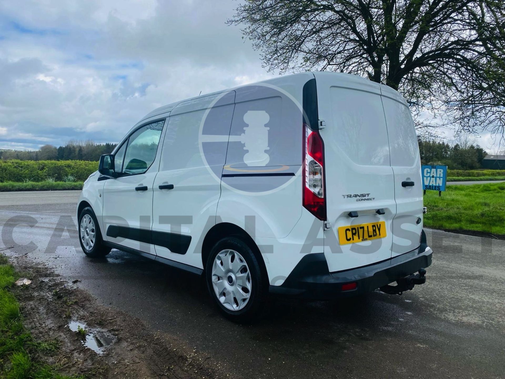 (ON SALE) FORD TRANSIT CONNECT *TREND EDITION* SWB PANEL VAN (2017 - EURO 6) 1.5 TDCI - Image 4 of 24