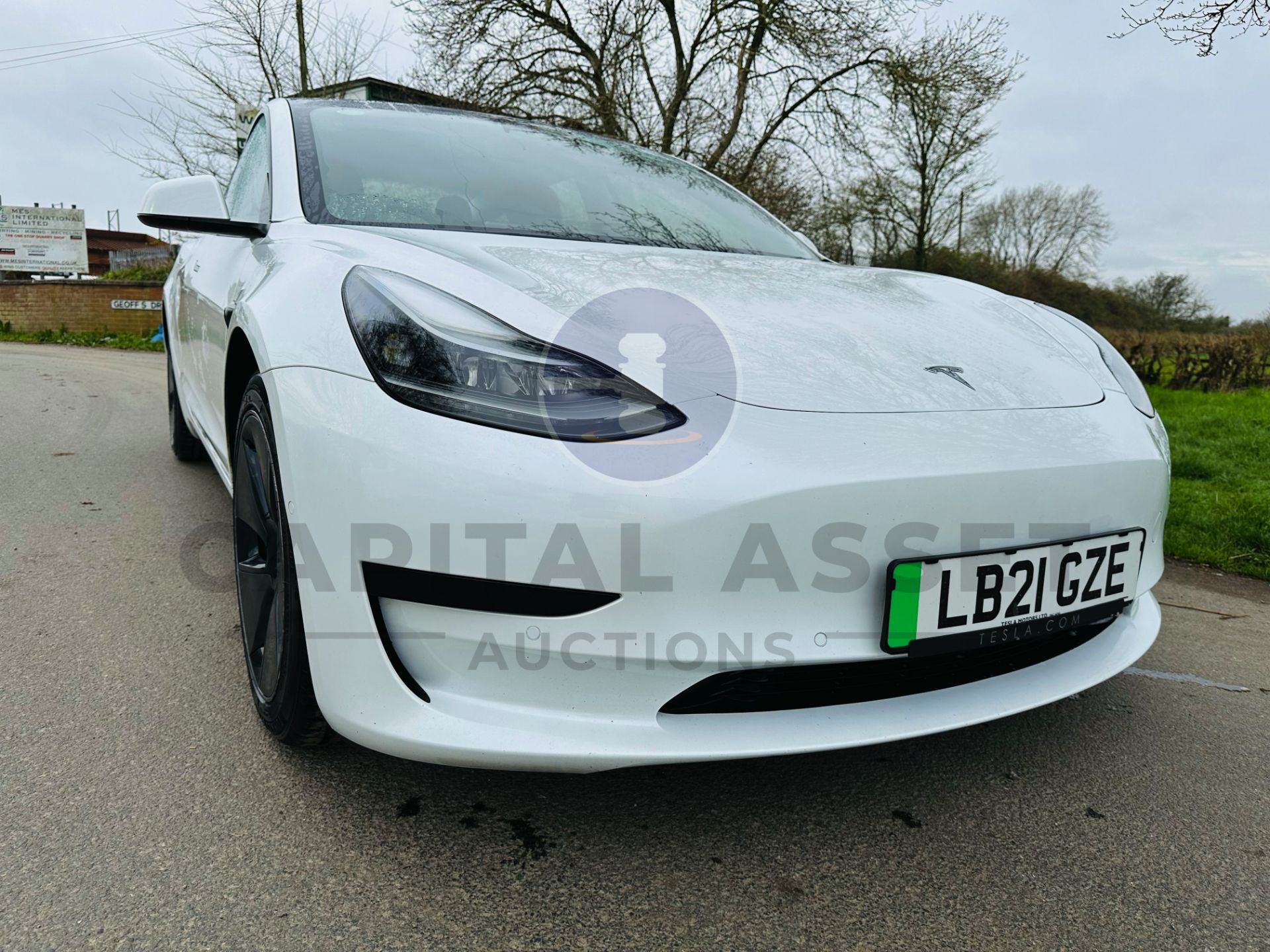 (ON SALE) TESLA MODEL 3 PLUS *PURE ELECTRIC* - 21 REG - PAN ROOF - LEATHER - TYPE 2 CHARGING CABLE! - Bild 3 aus 41