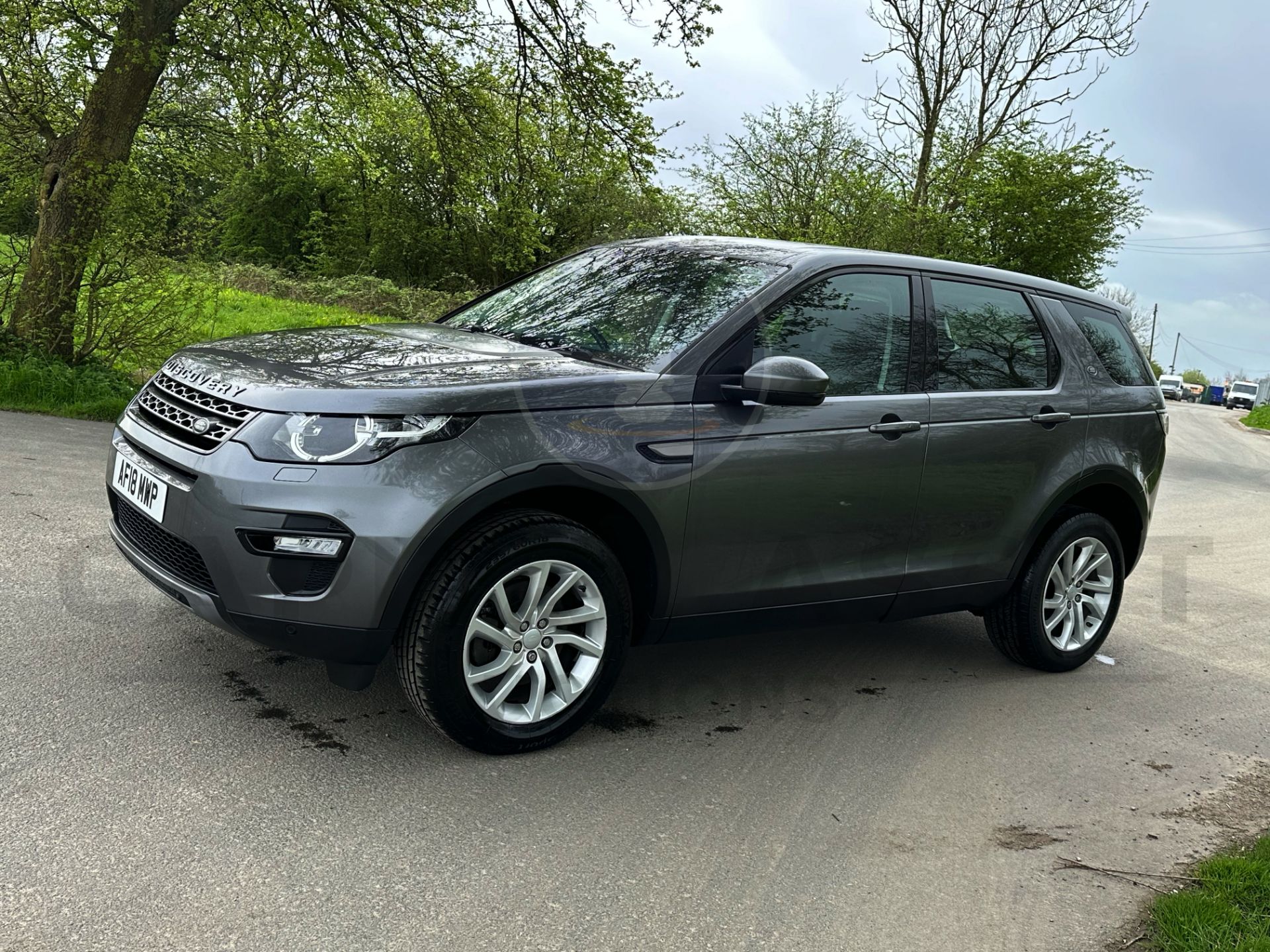 (On Sale) LAND ROVER DISCOVERY SPORT *SE TECH* 5 DOOR SUV (2018 - EURO 6) 2.0 TD4 - AUTO *HUGE SPEC* - Image 7 of 51