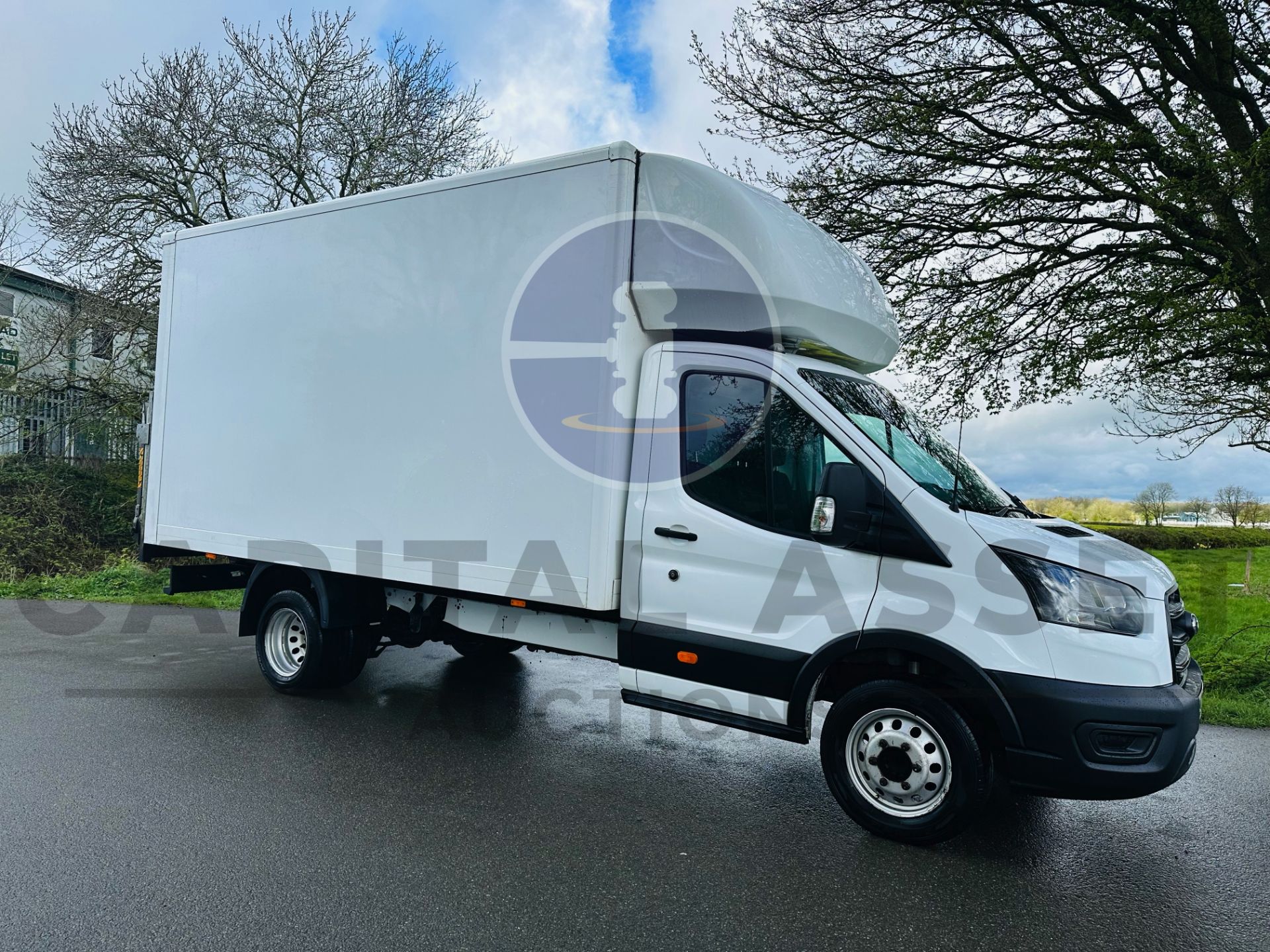 FORD TRANSIT 130 T350L RWD *LWB - LUTON / BOX VAN* (2021) 2.0 TDCI 'ECOBLUE' *EURO 6* (3500 KG) - Image 2 of 41