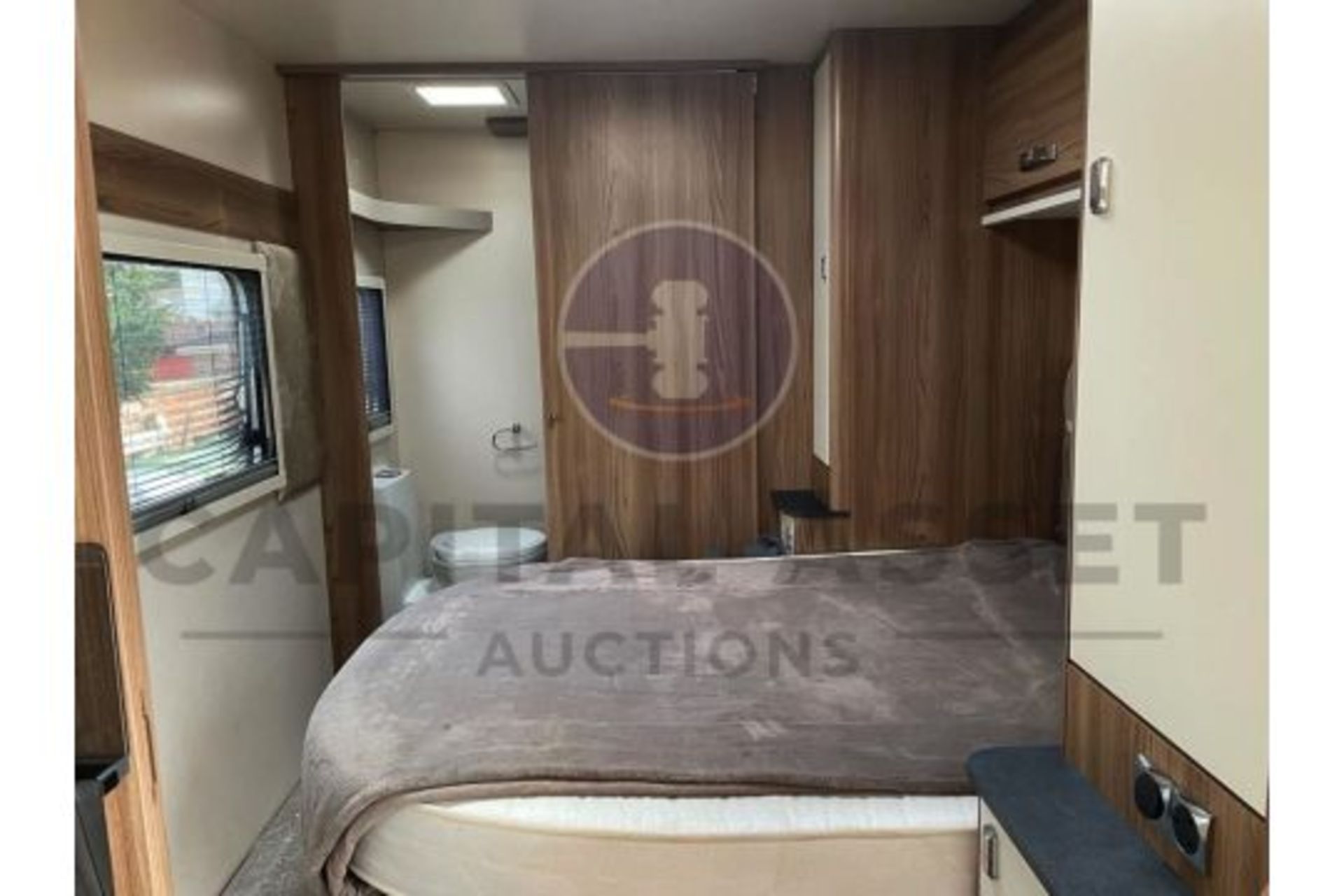 (ON SALE) SWIFT AVENTURA M4SB 4 BERTH TOURING CARAVAN-APRIL 2021-CRIS REGISTERED-FIXED BED-HUGE SPEC - Bild 23 aus 38